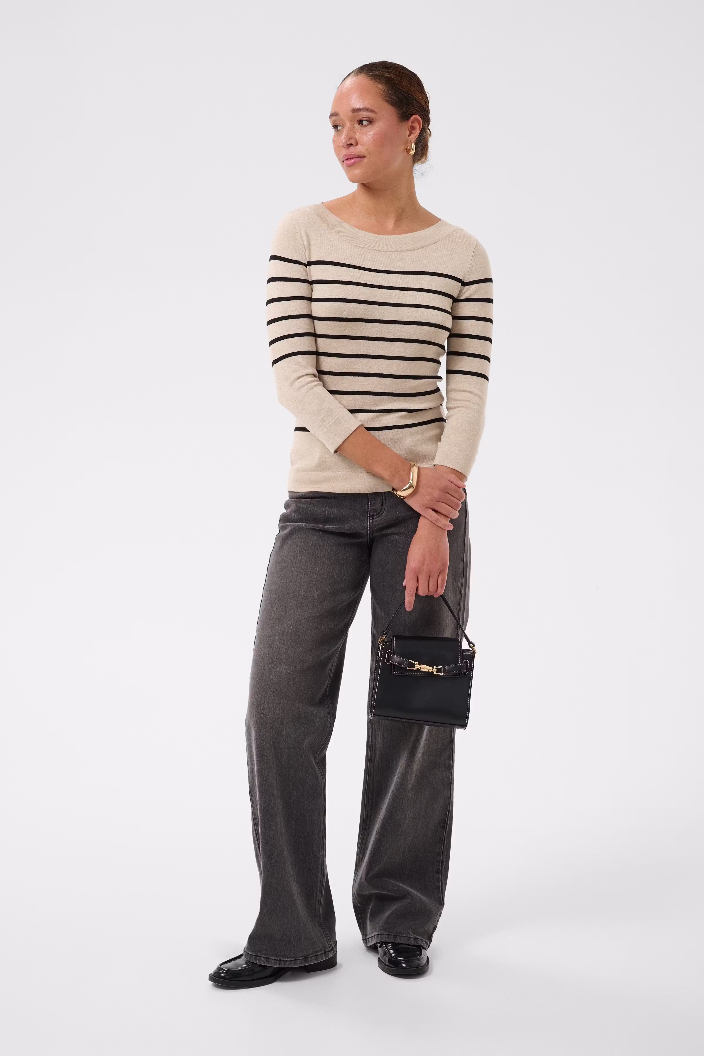 KAlizza Pullover LOOKBOOK FRONT 10510195-109662