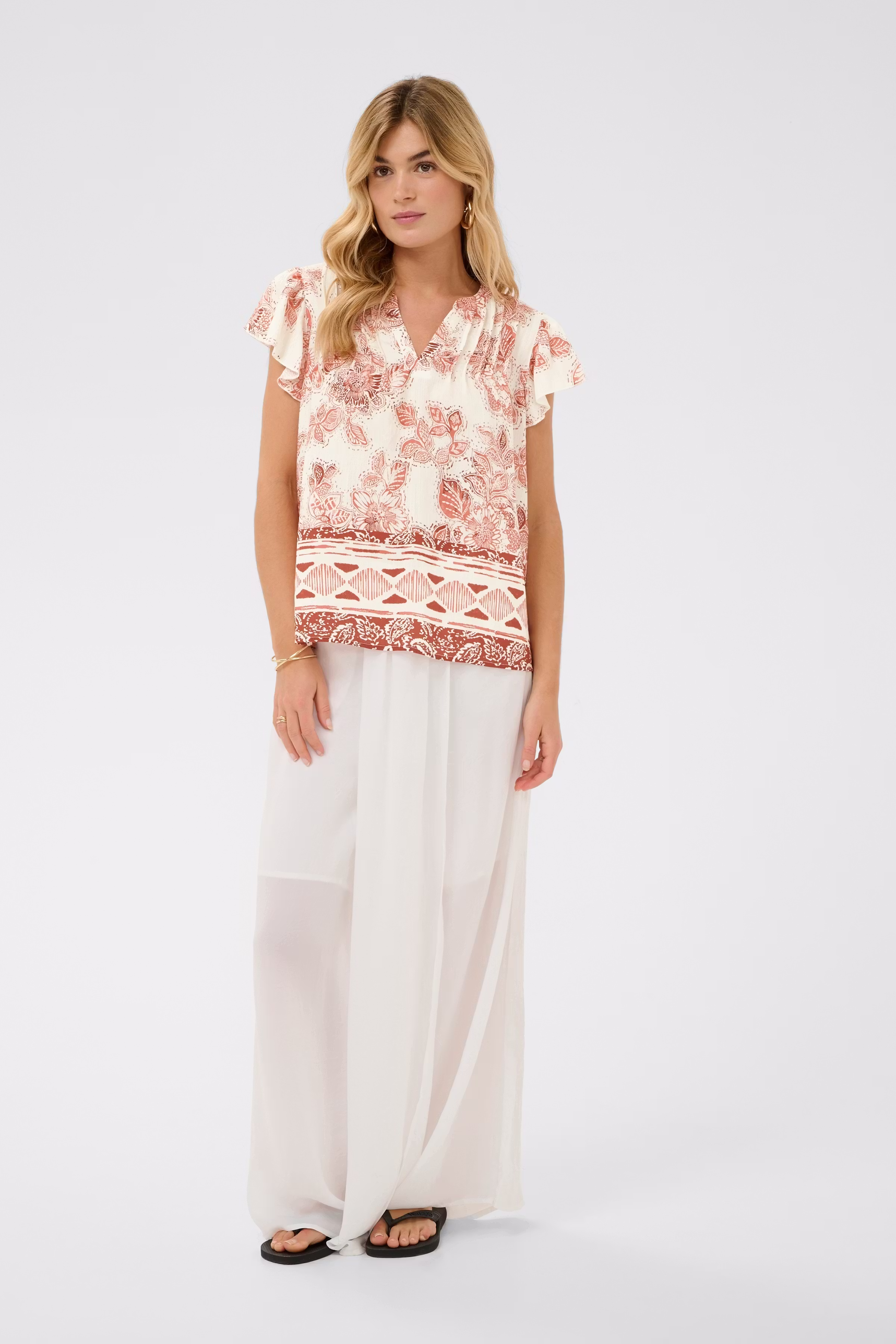 CRJessie Blouse LOOKBOOK FRONT 10615077-109360