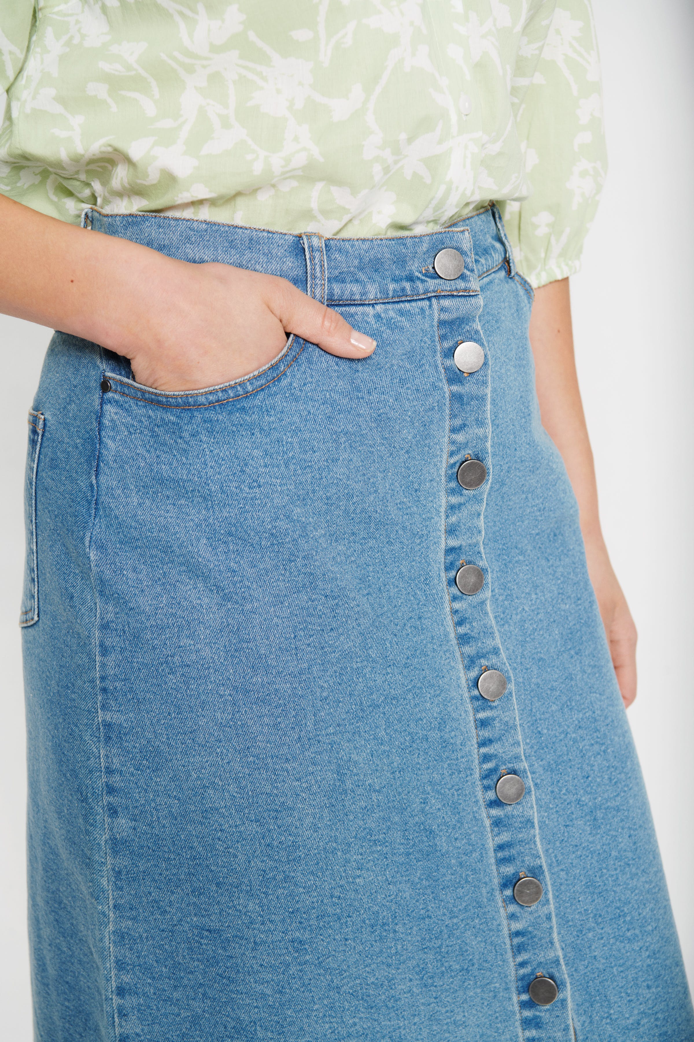 MollySZ Skirt LOOKBOOK DETAIL 30511923-600103