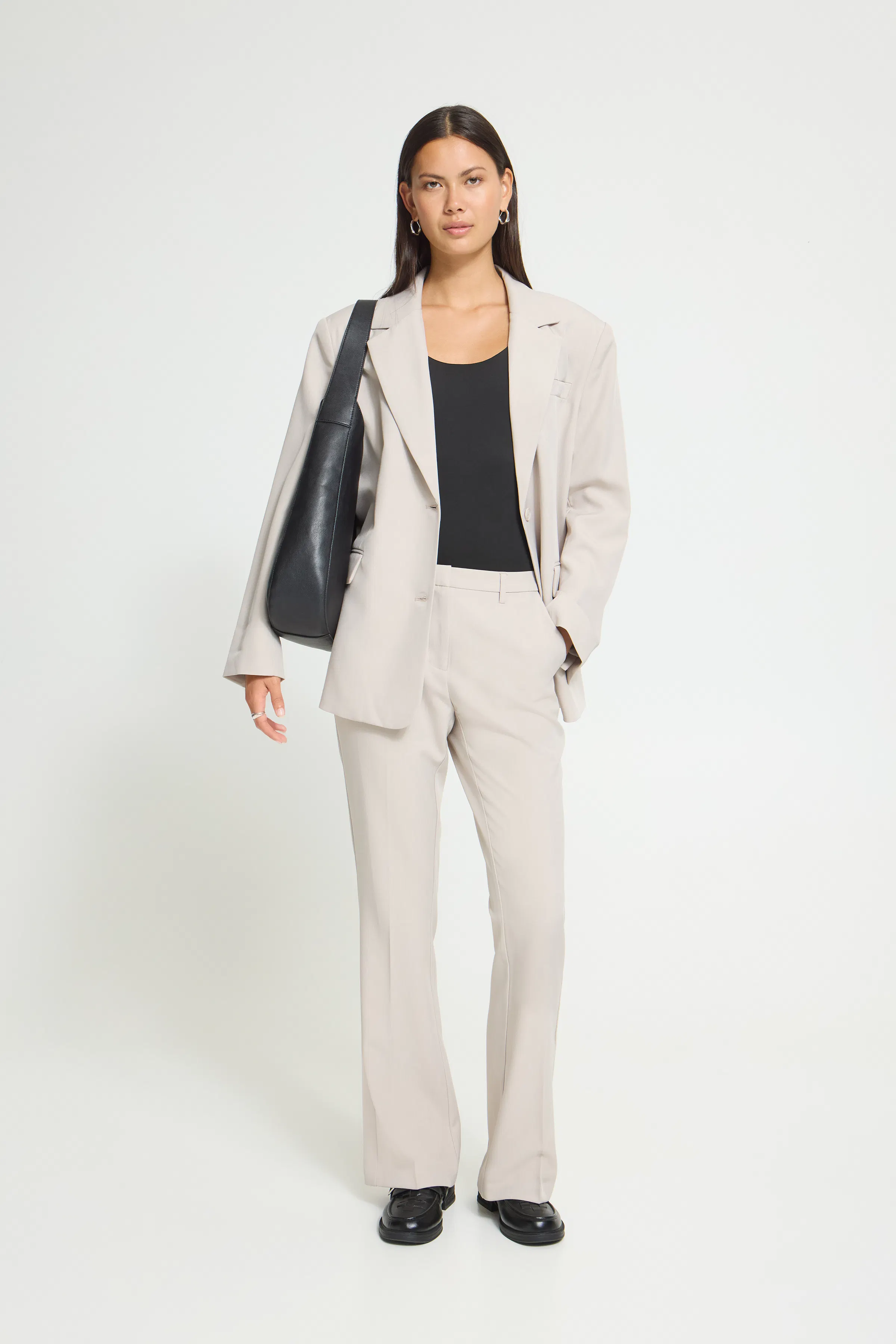 IHFAVA Flared Bukser LOOKBOOK FRONT 20125678-1500001