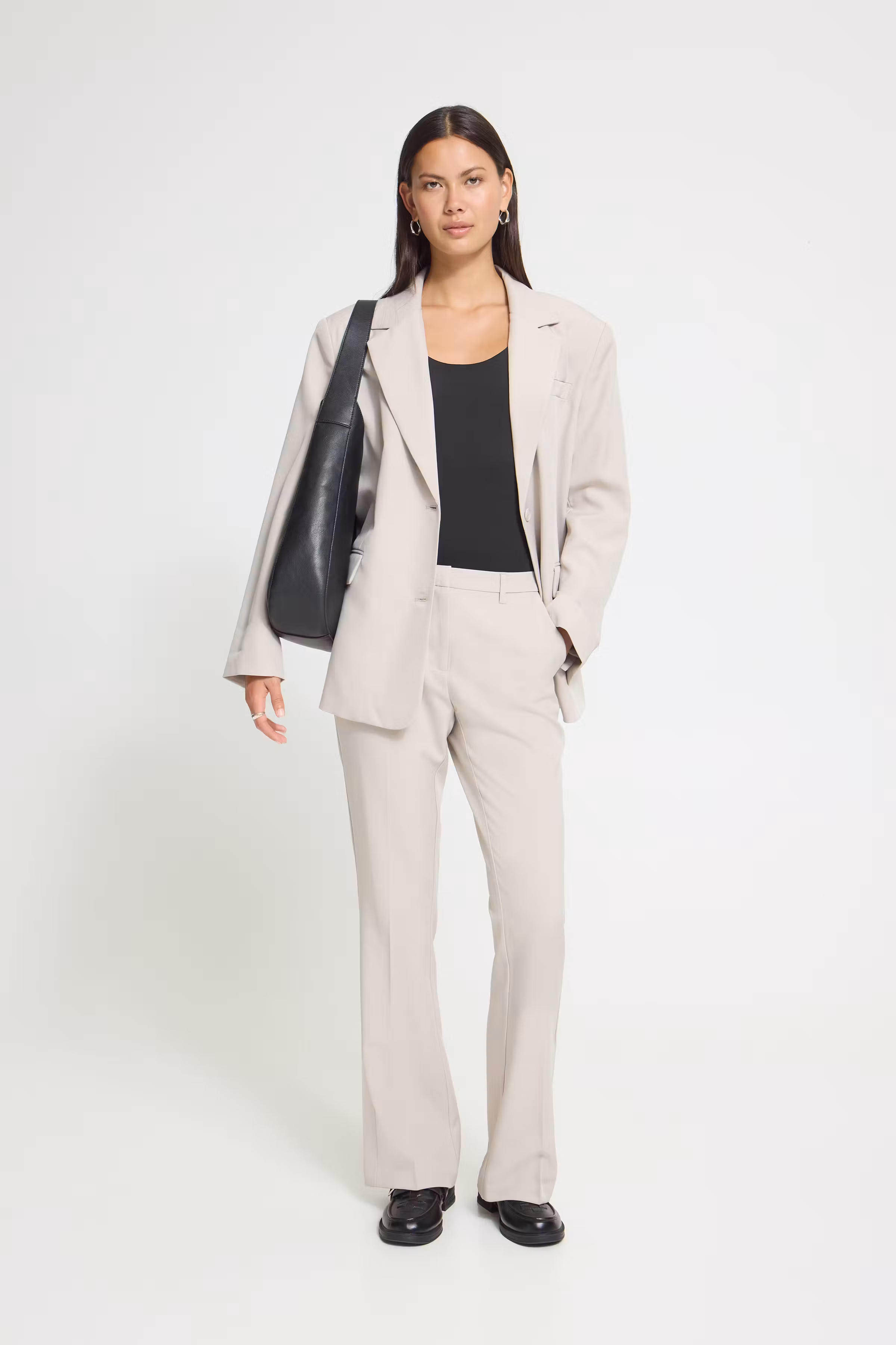 IHFAVA Flared Bukser LOOKBOOK FRONT 20125678-1500001