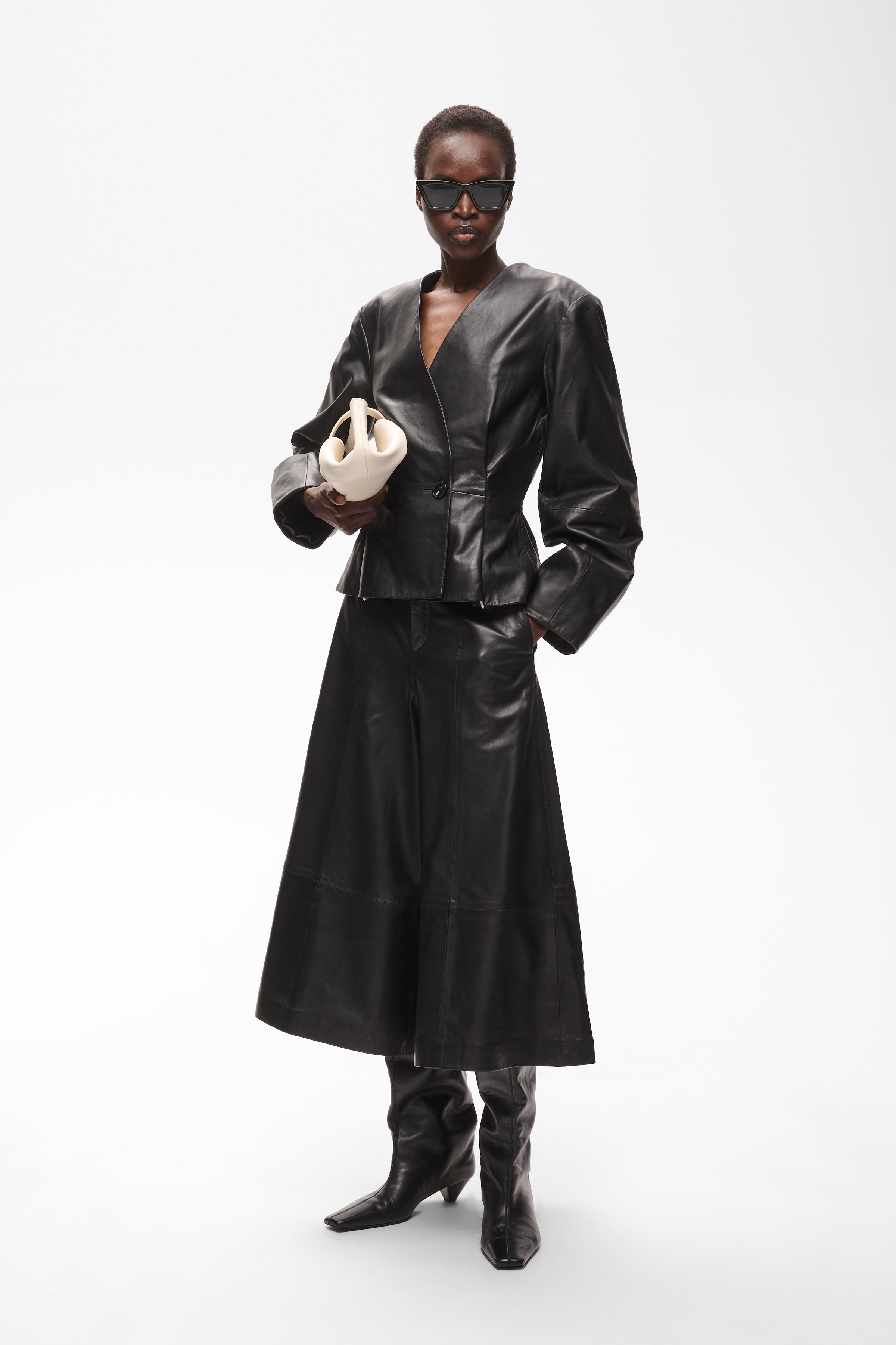 CariehIW Trousers LOOKBOOK FRONT 30111388-194008