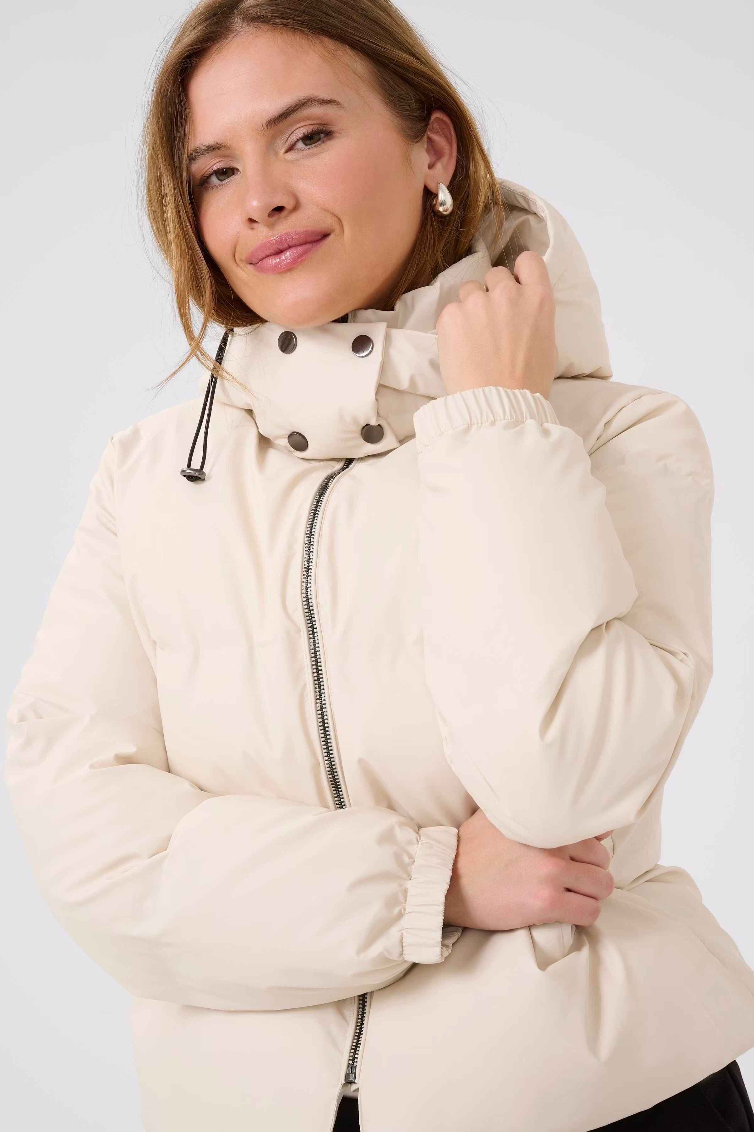 CUcelinda Short puffer jacket LOOKBOOK DETAIL 50112028-120304