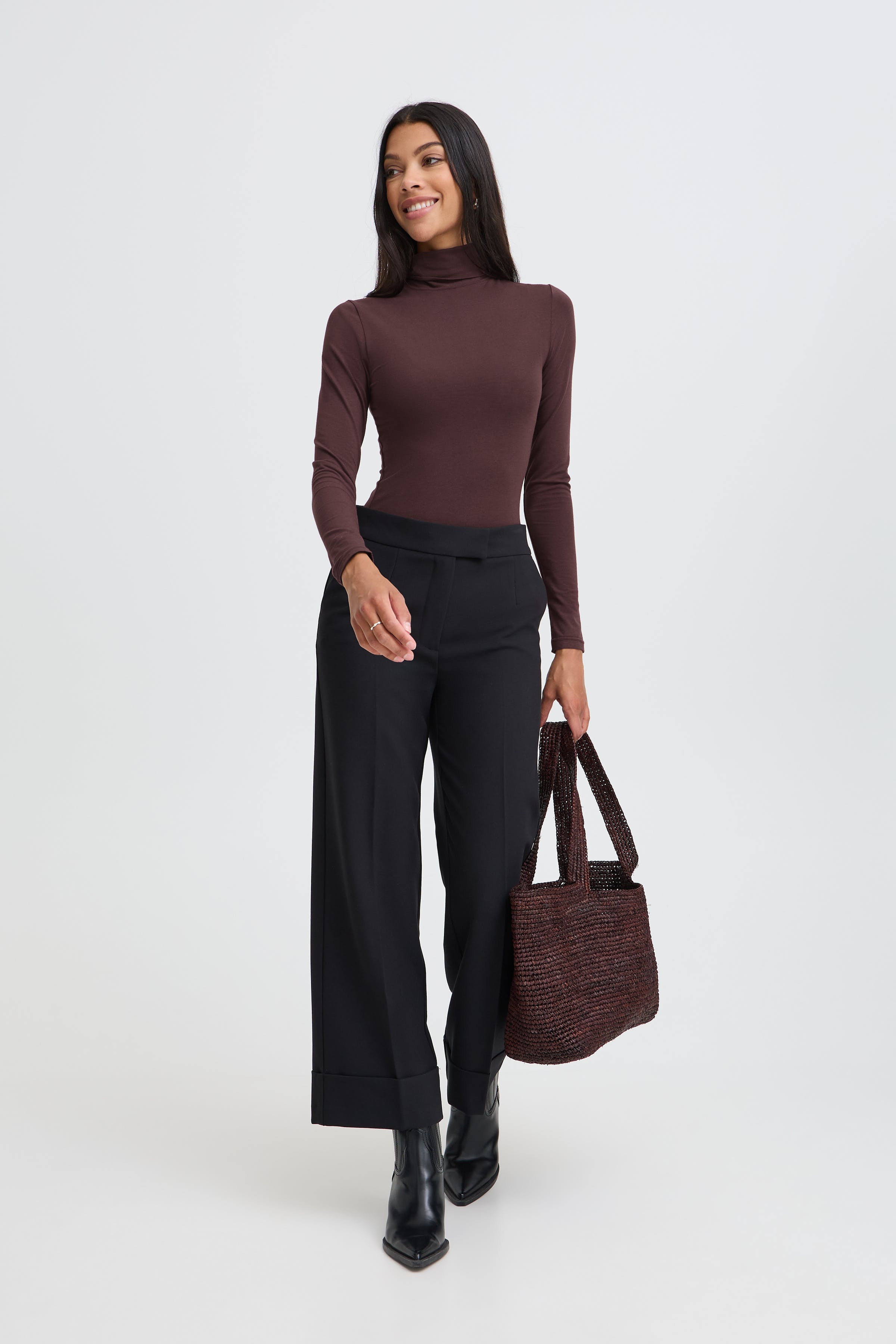 Pamila T-shirt LOOKBOOK FRONT 20802565-191619