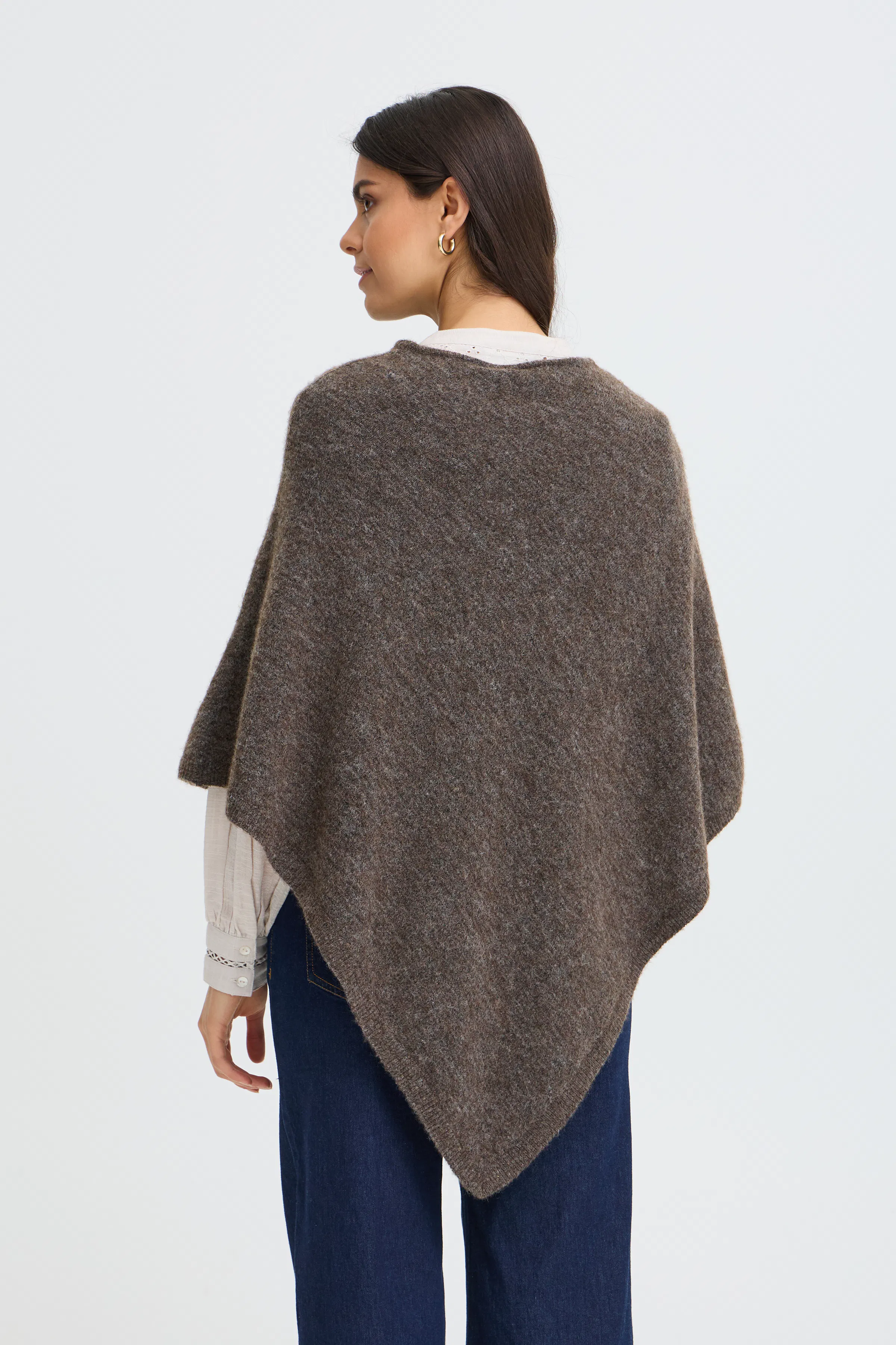 FRSANNY Poncho LOOKBOOK BACK 20615041-1909131