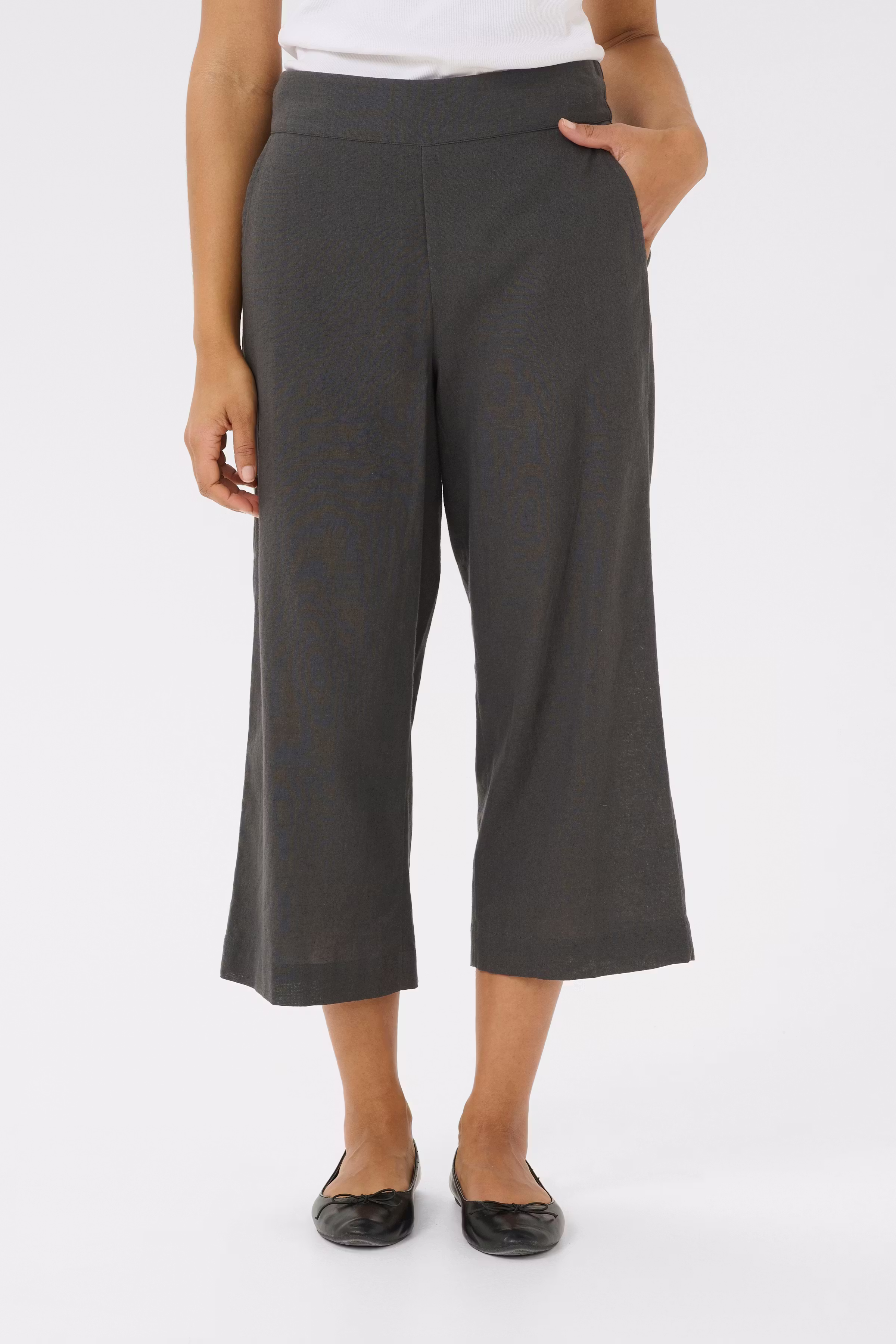 BPkia Hose LOOKBOOK FRONT 10590416-194215B