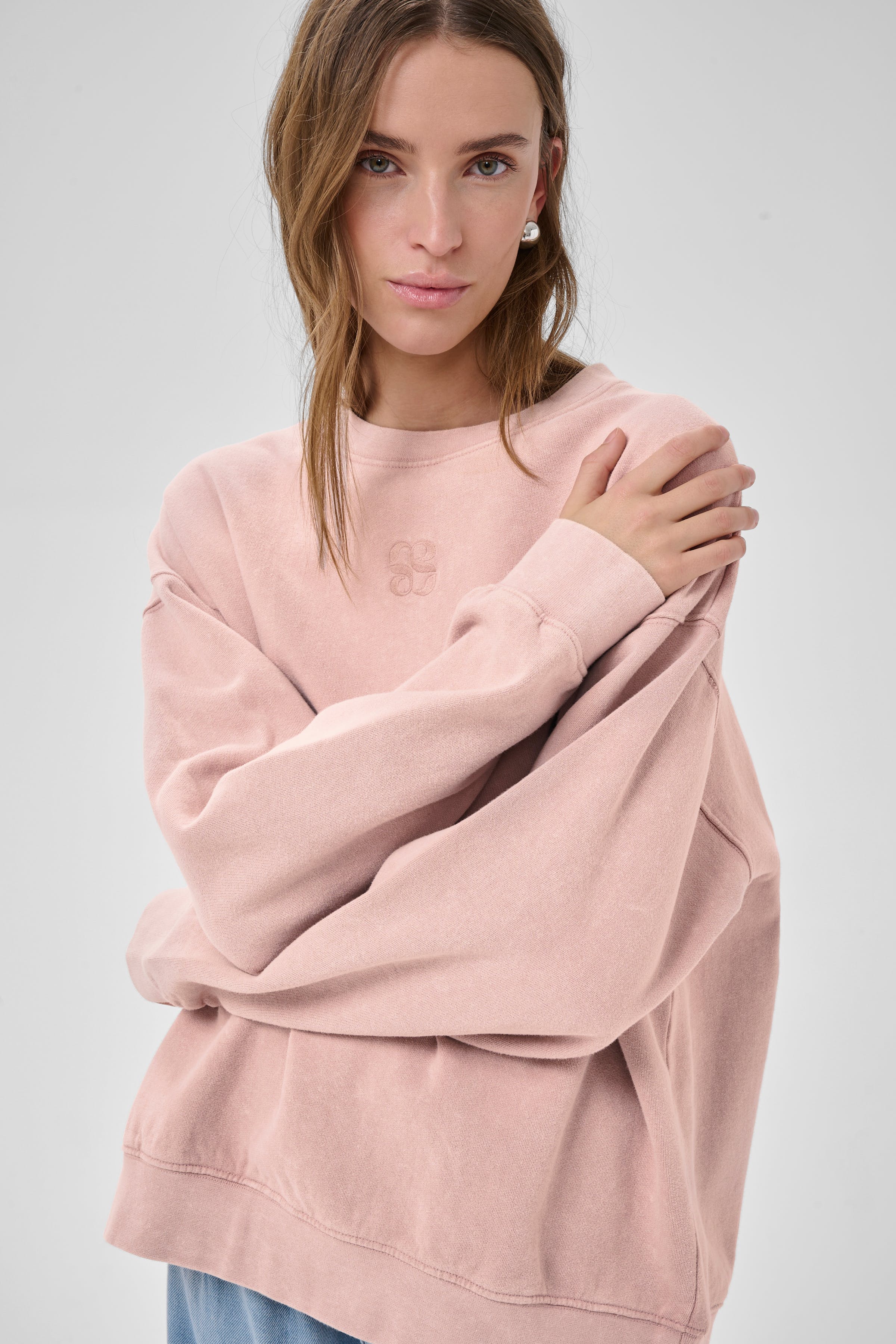 DiegoMW Sweatshirt LOOKBOOK DETAIL 10704891-109263