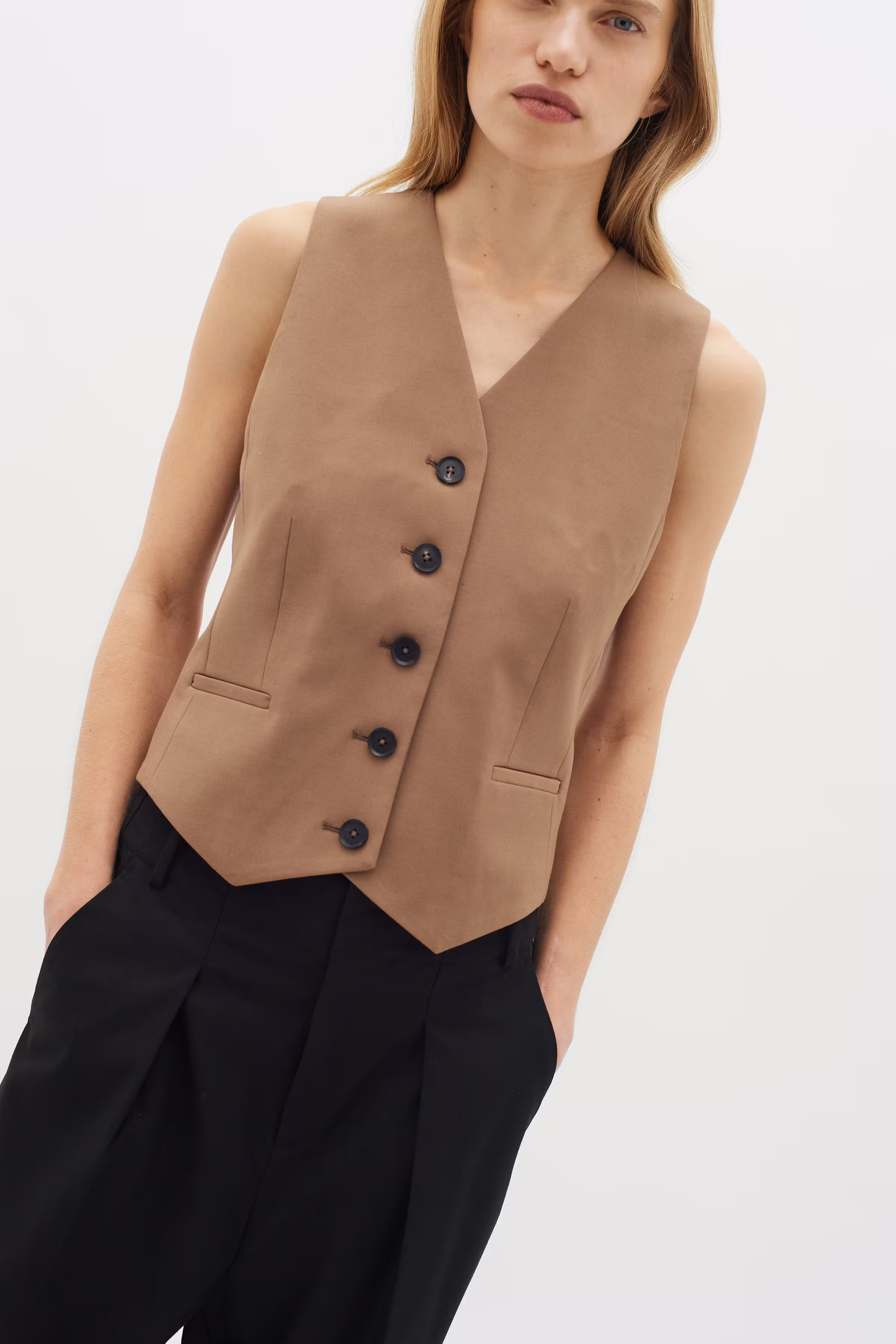 ZaiIW Vest LOOKBOOK FRONT 30109590-300872