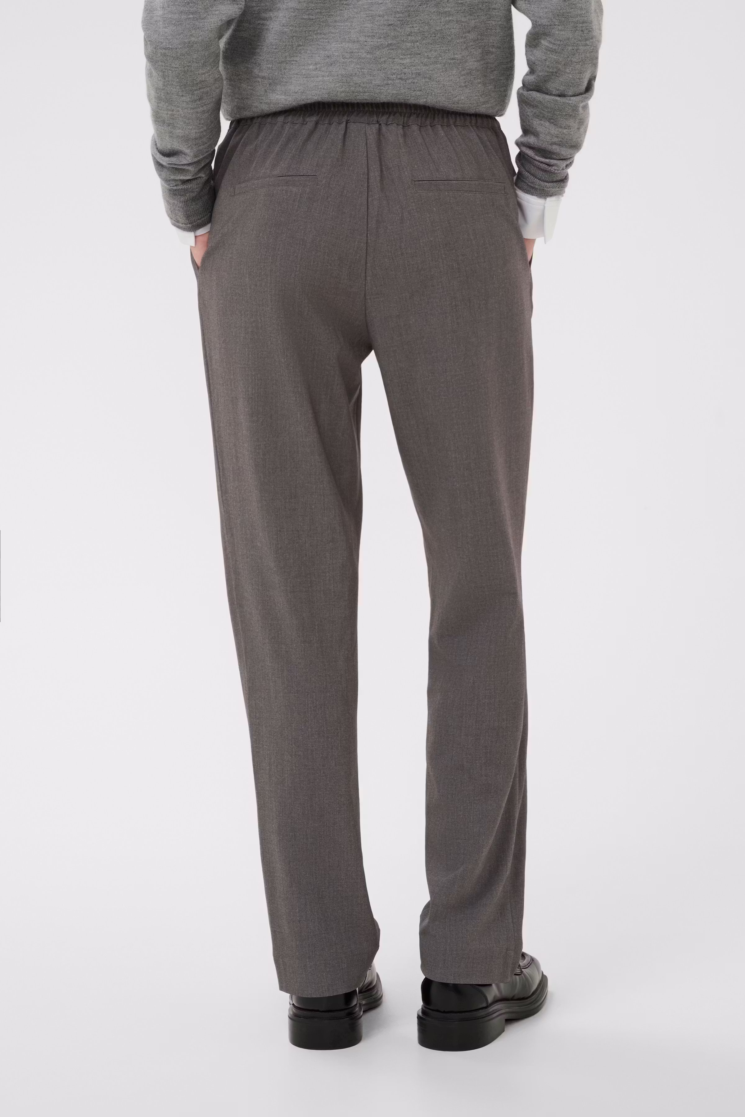 AlmaPW Hose LOOKBOOK BACK 30308266-1740161