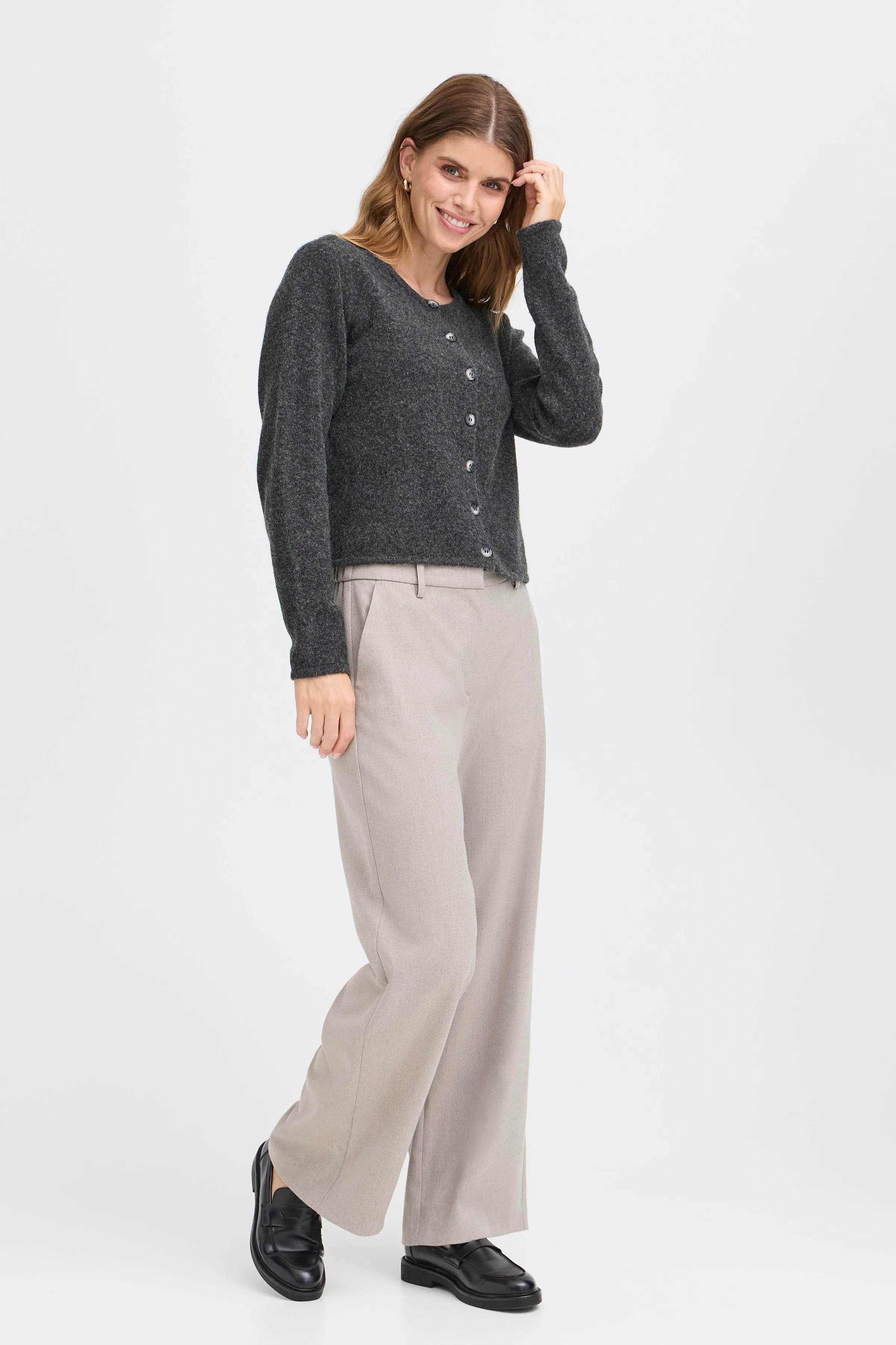 FRNOAH Cardigan LOOKBOOK FRONT 20617250-1806011