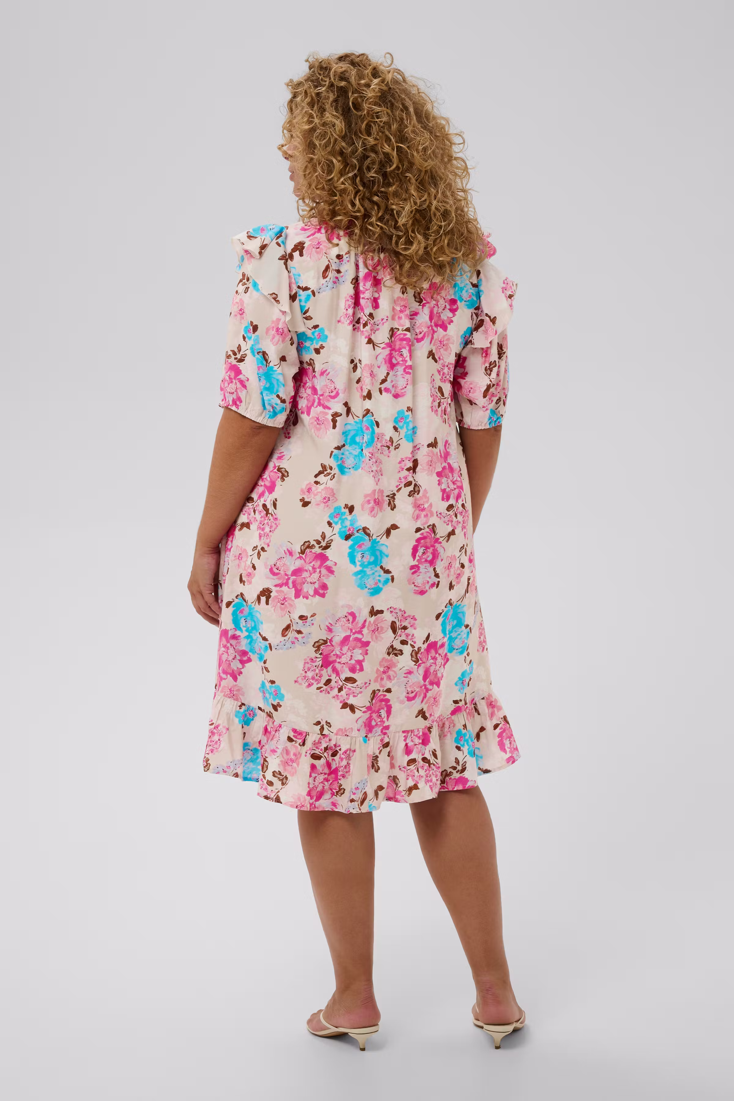 KChayley Kleid LOOKBOOK BACK 10584159-109324