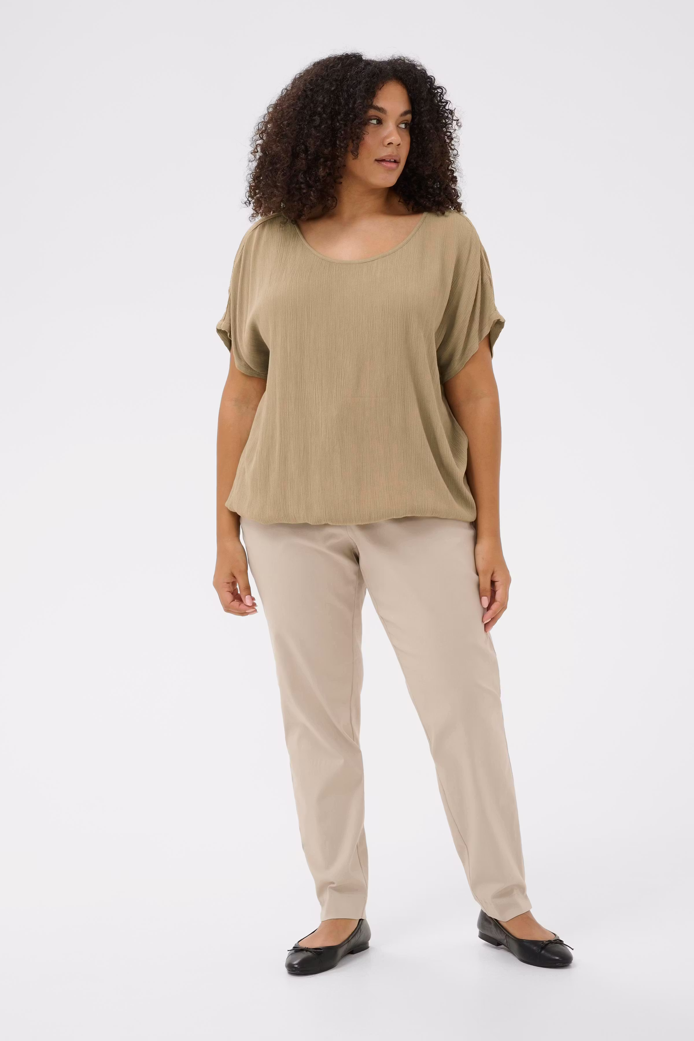 KCami Blouse LOOKBOOK FRONT 10580267-171115