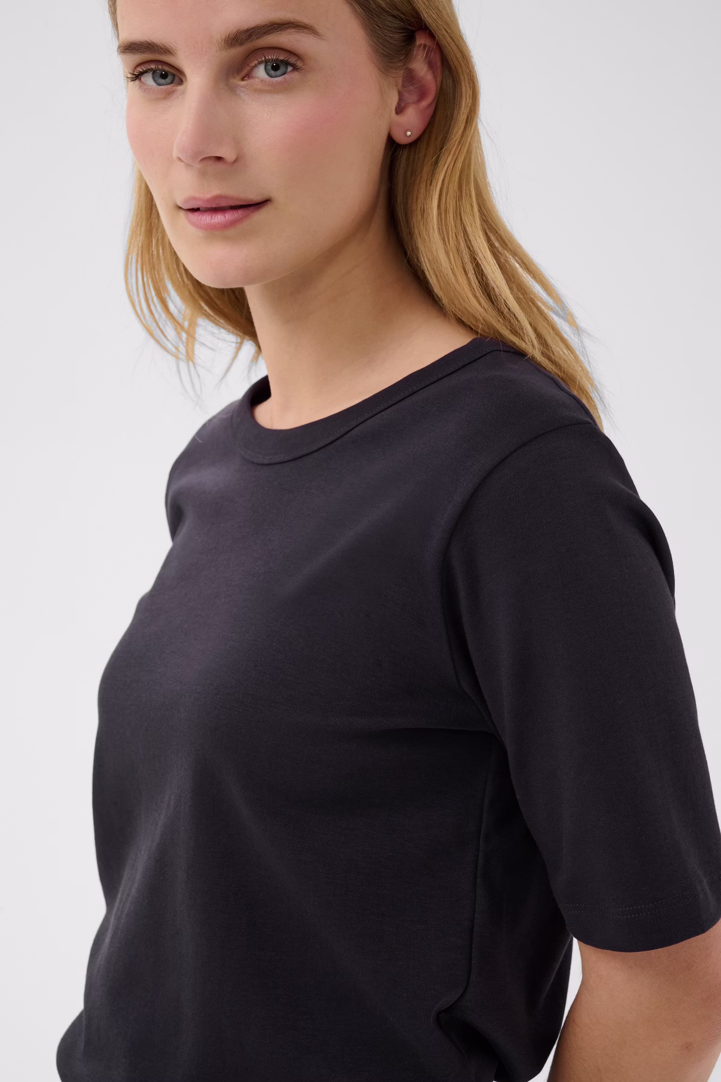 RatanaPW T-shirt LOOKBOOK DETAIL 30309870-194013
