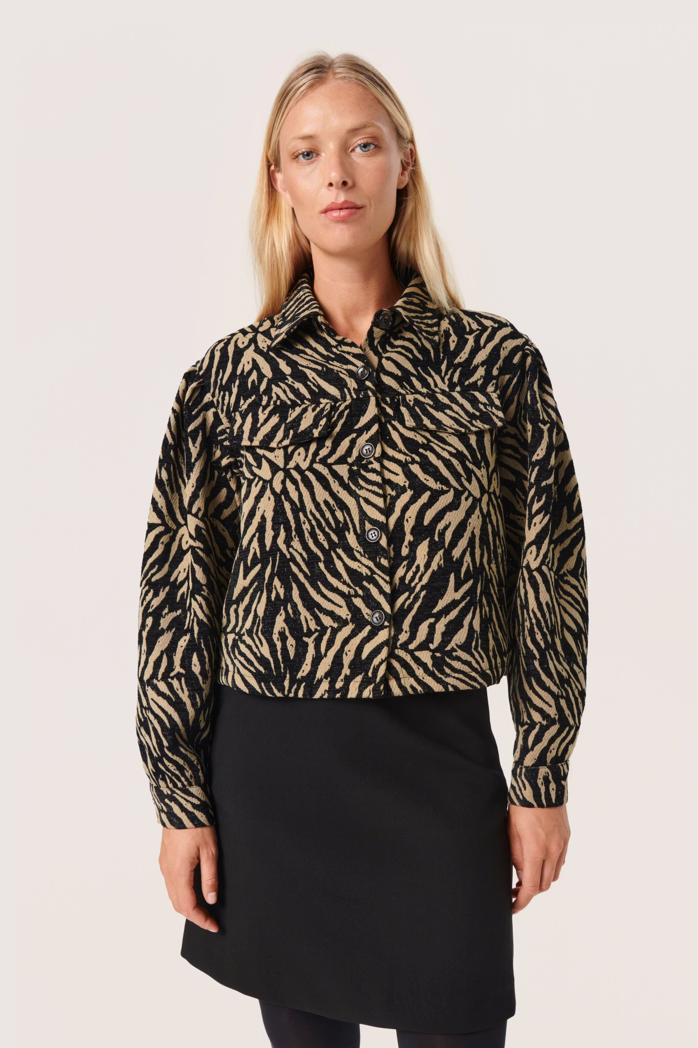 SLLylia Casual jacket LOOKBOOK FRONT 30407240-302585