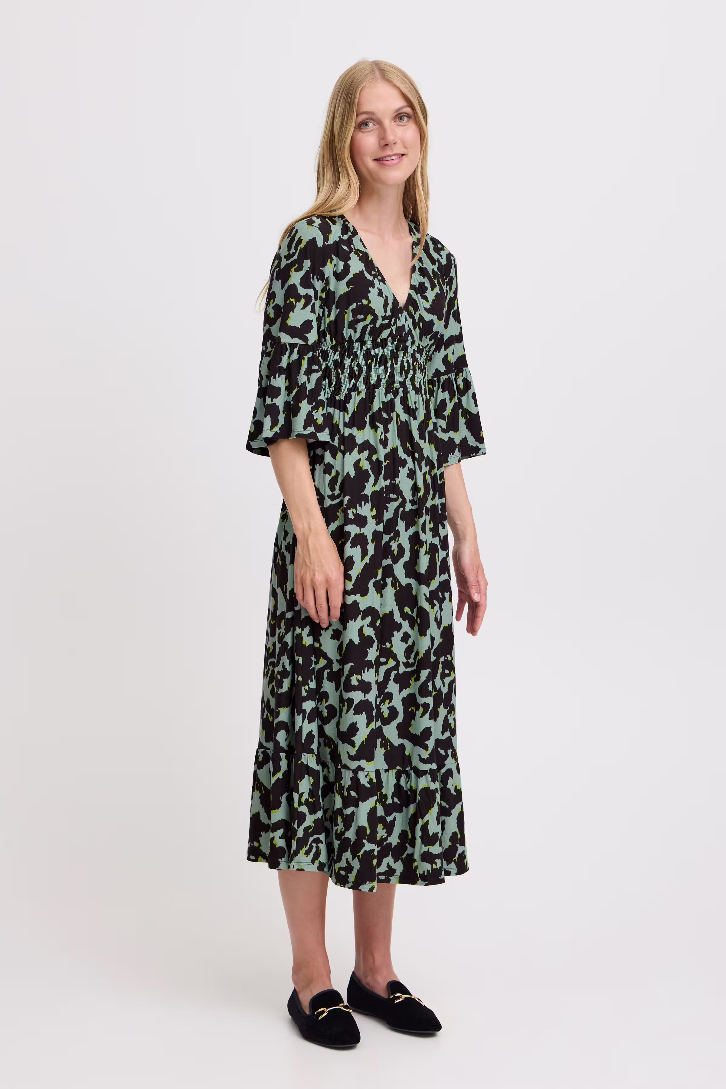 FRSAVOY Kjole LOOKBOOK FRONT 20614652-203441