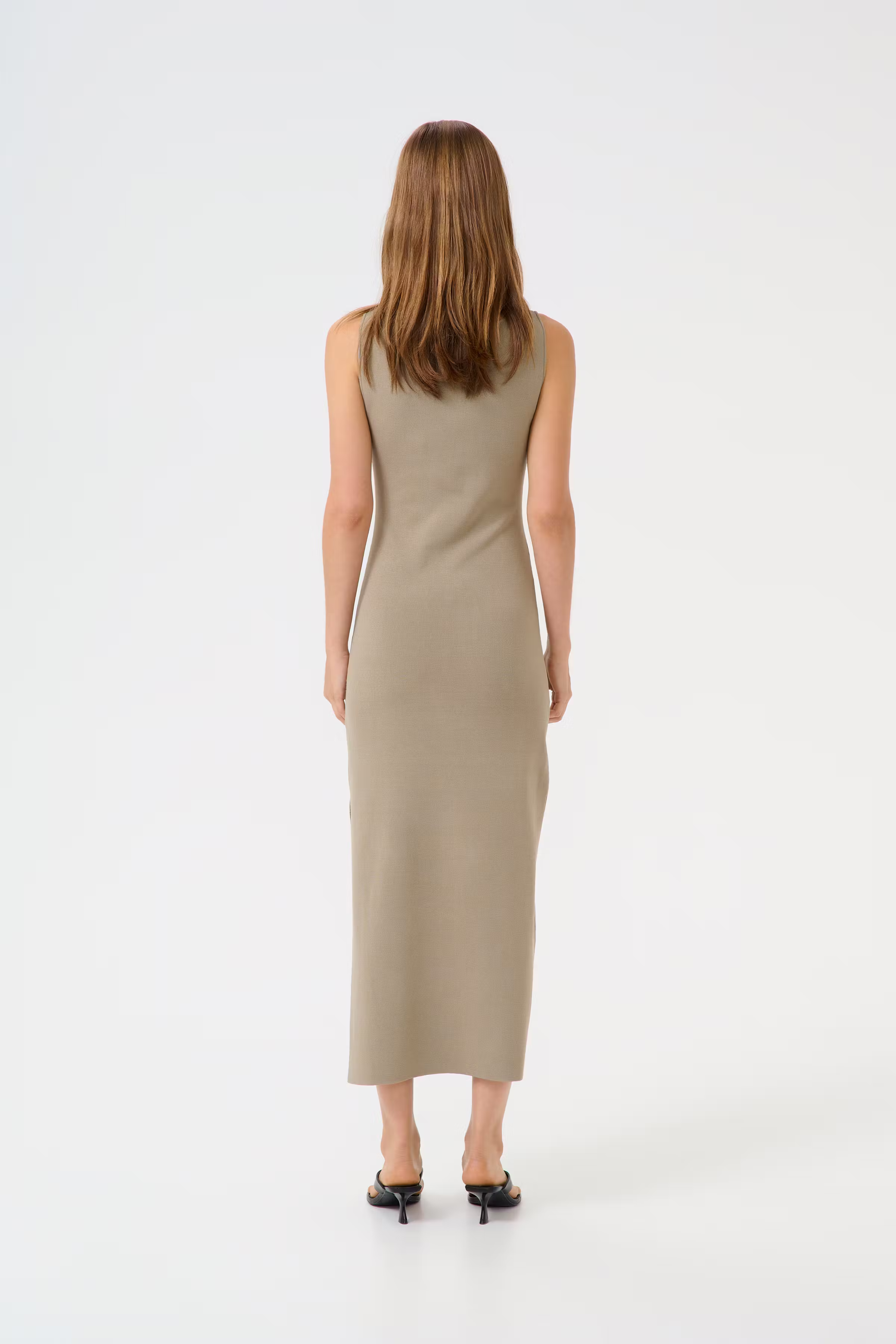 GZbriana Kleid LOOKBOOK BACK 10910135-170510