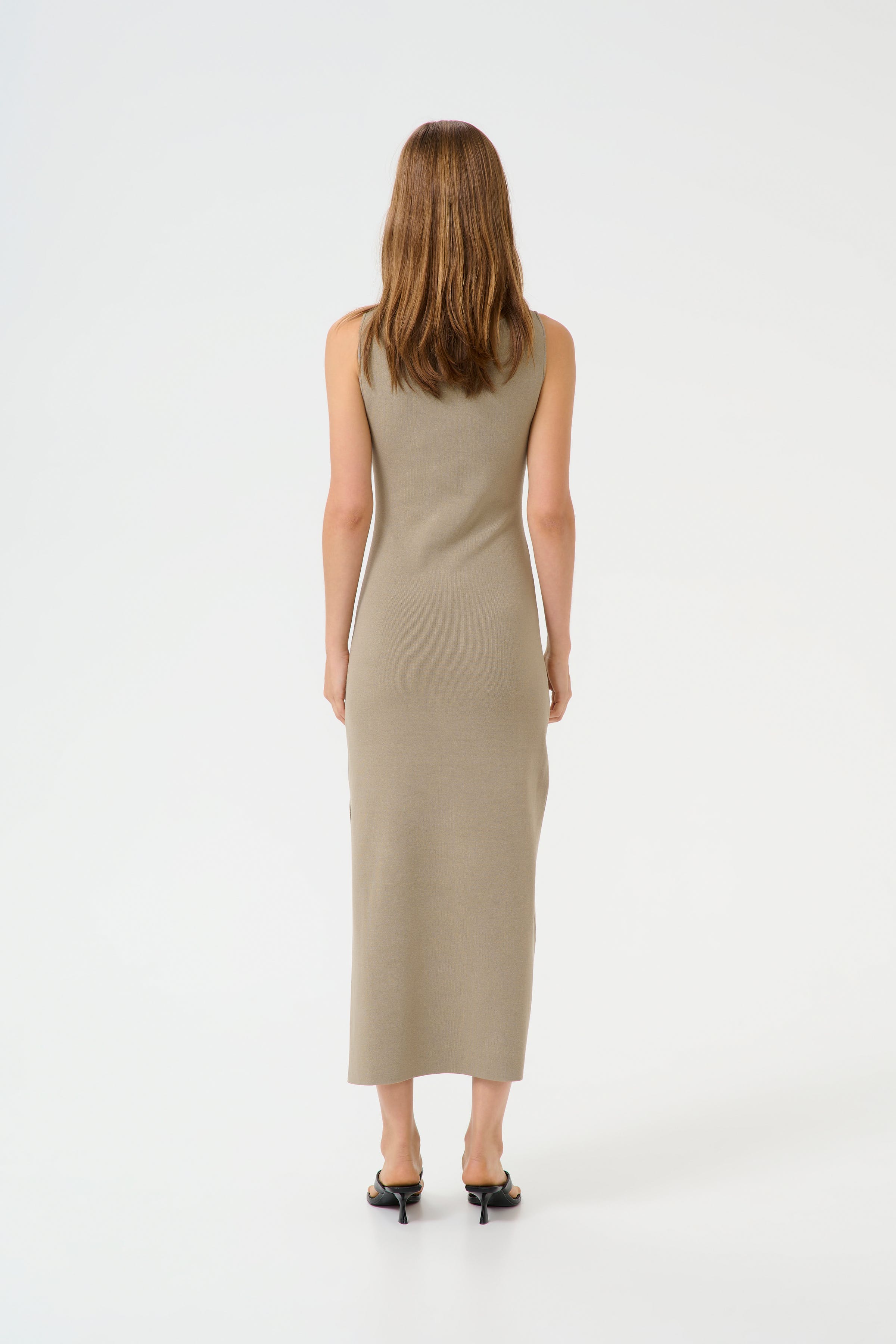 GZbriana Kjole LOOKBOOK BACK 10910135-170510