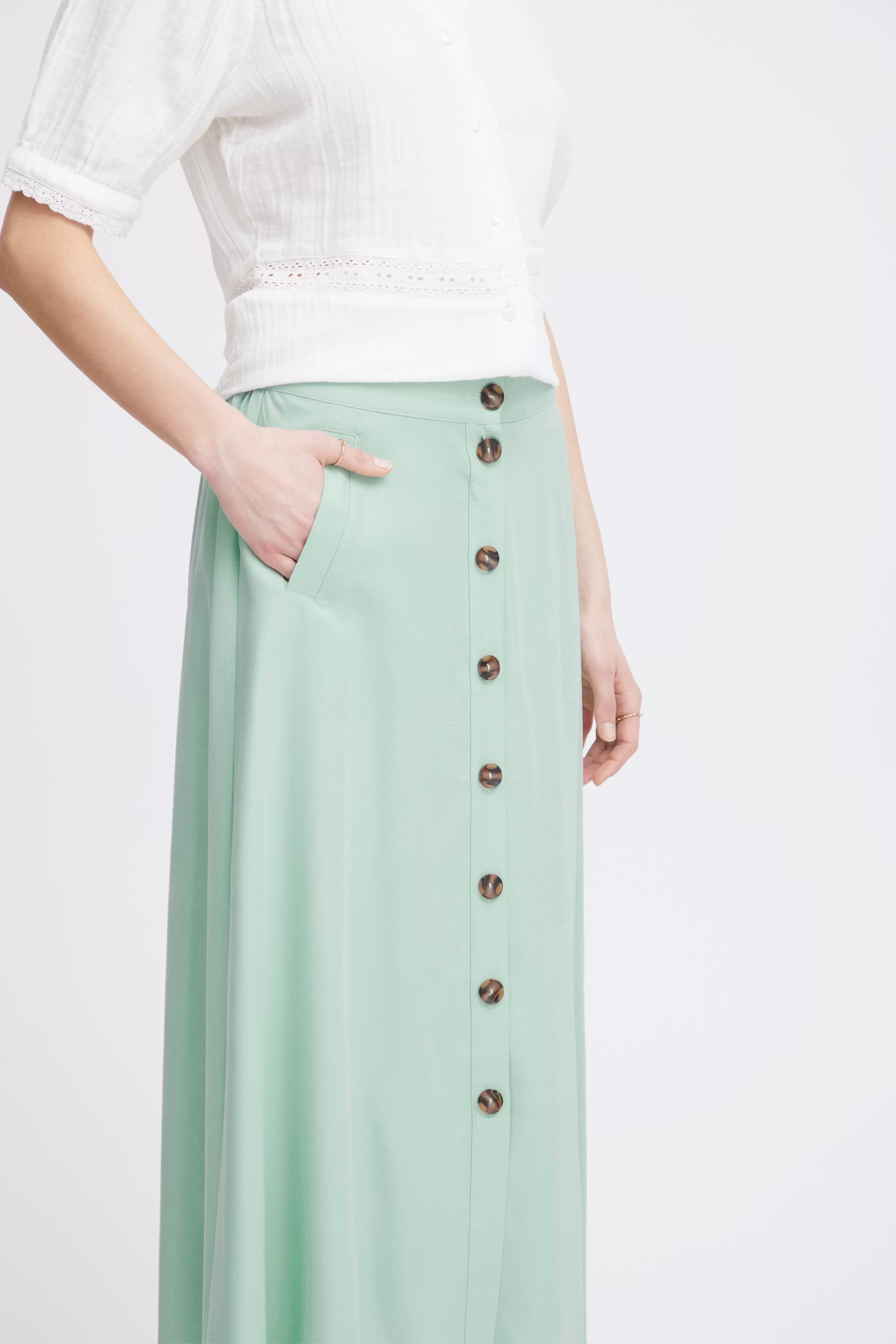 IRLEONO Skirt LOOKBOOK DETAIL 20119527-155812
