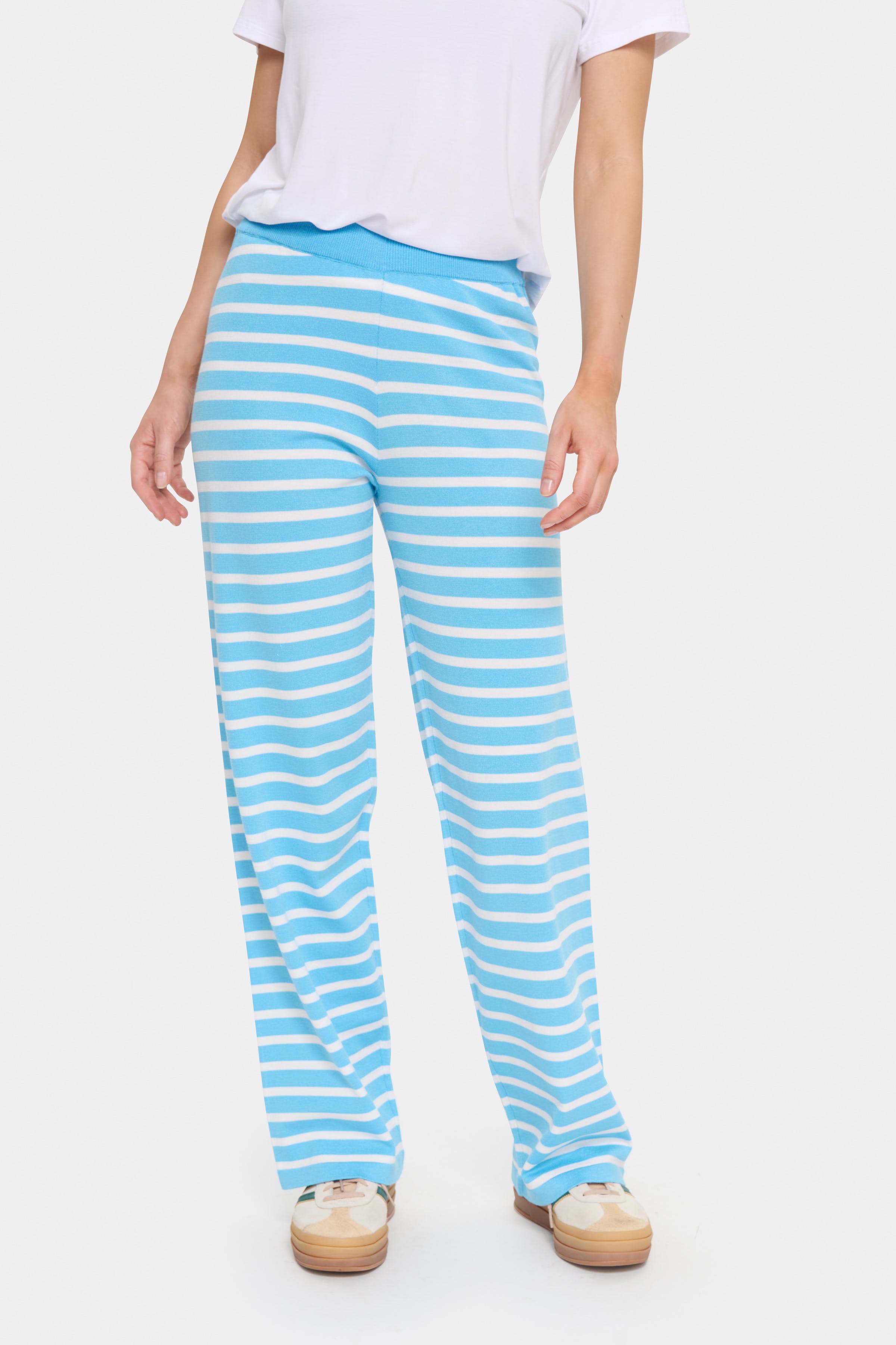 MilaSZ Byxor LOOKBOOK FRONT 30513549-303554