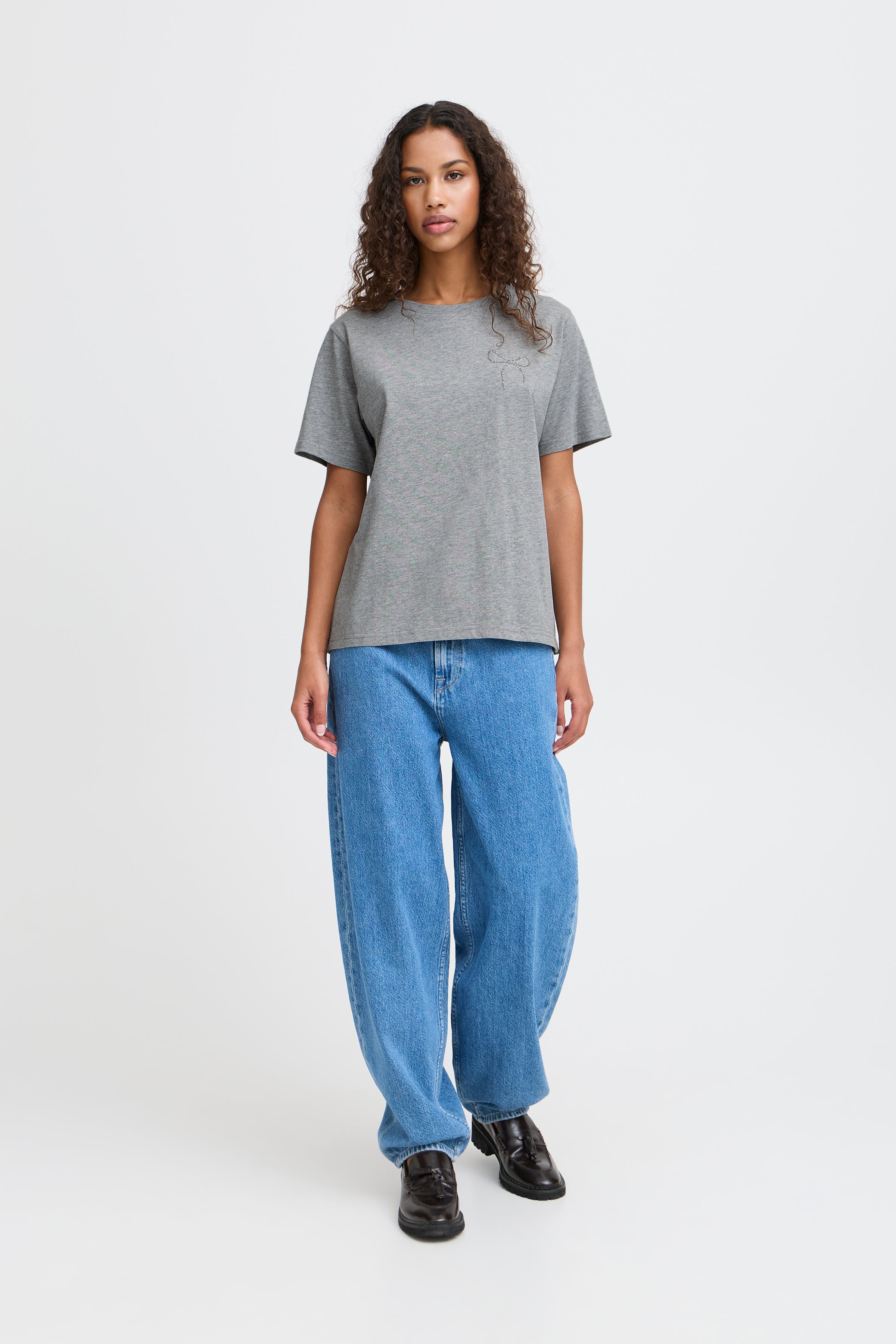 IHNYNNA T-shirt LOOKBOOK FRONT 20122549-200317