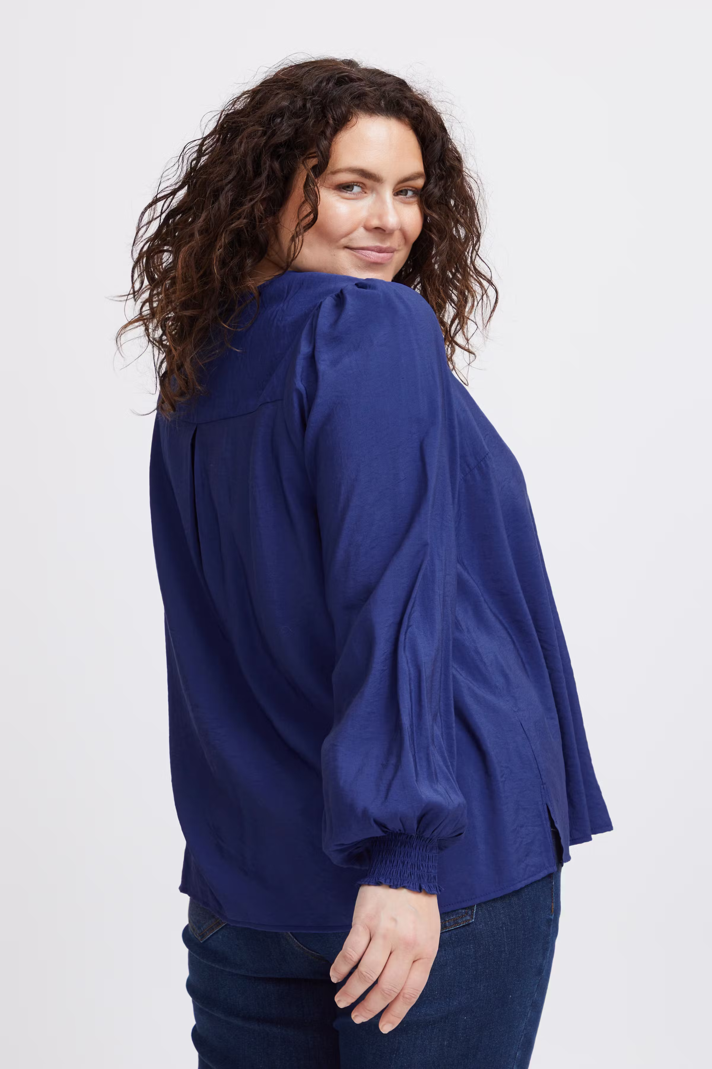 FPNITA Blouse LOOKBOOK BACK 20612604-193943