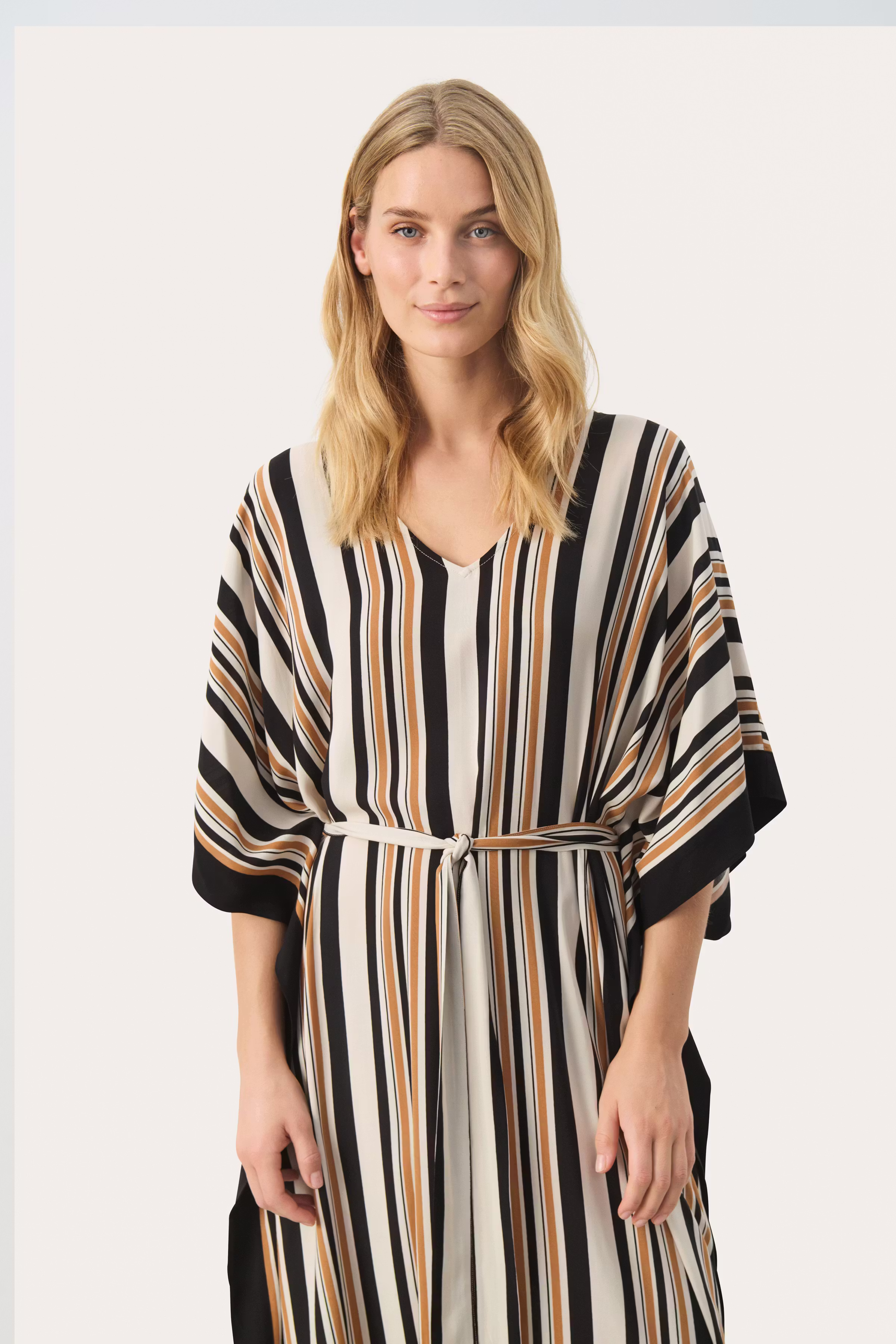 JavannaPW Jurk LOOKBOOK FRONT 30308774-303080