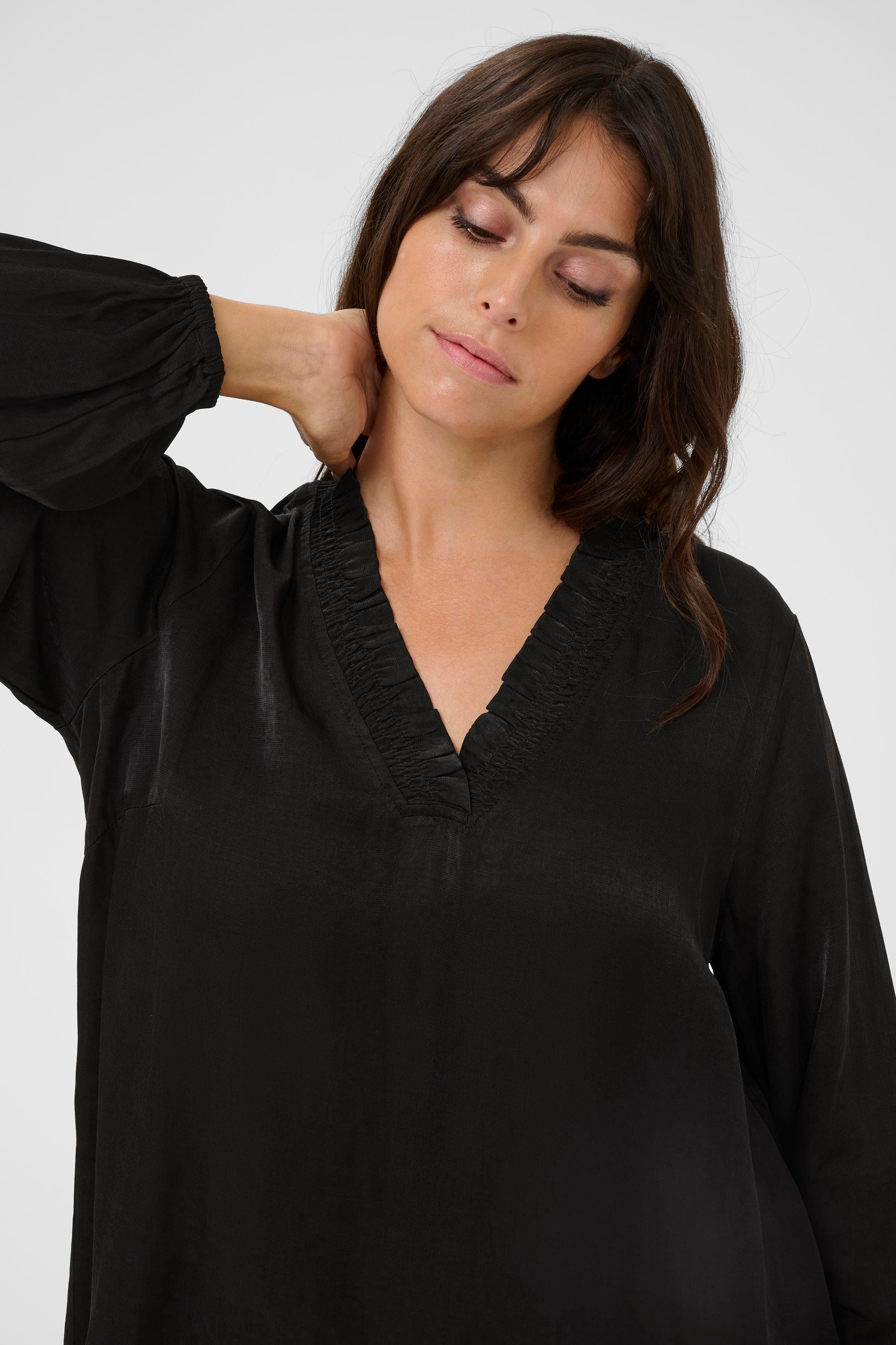 KCmilia Bluse LOOKBOOK DETAIL 10583774-100121