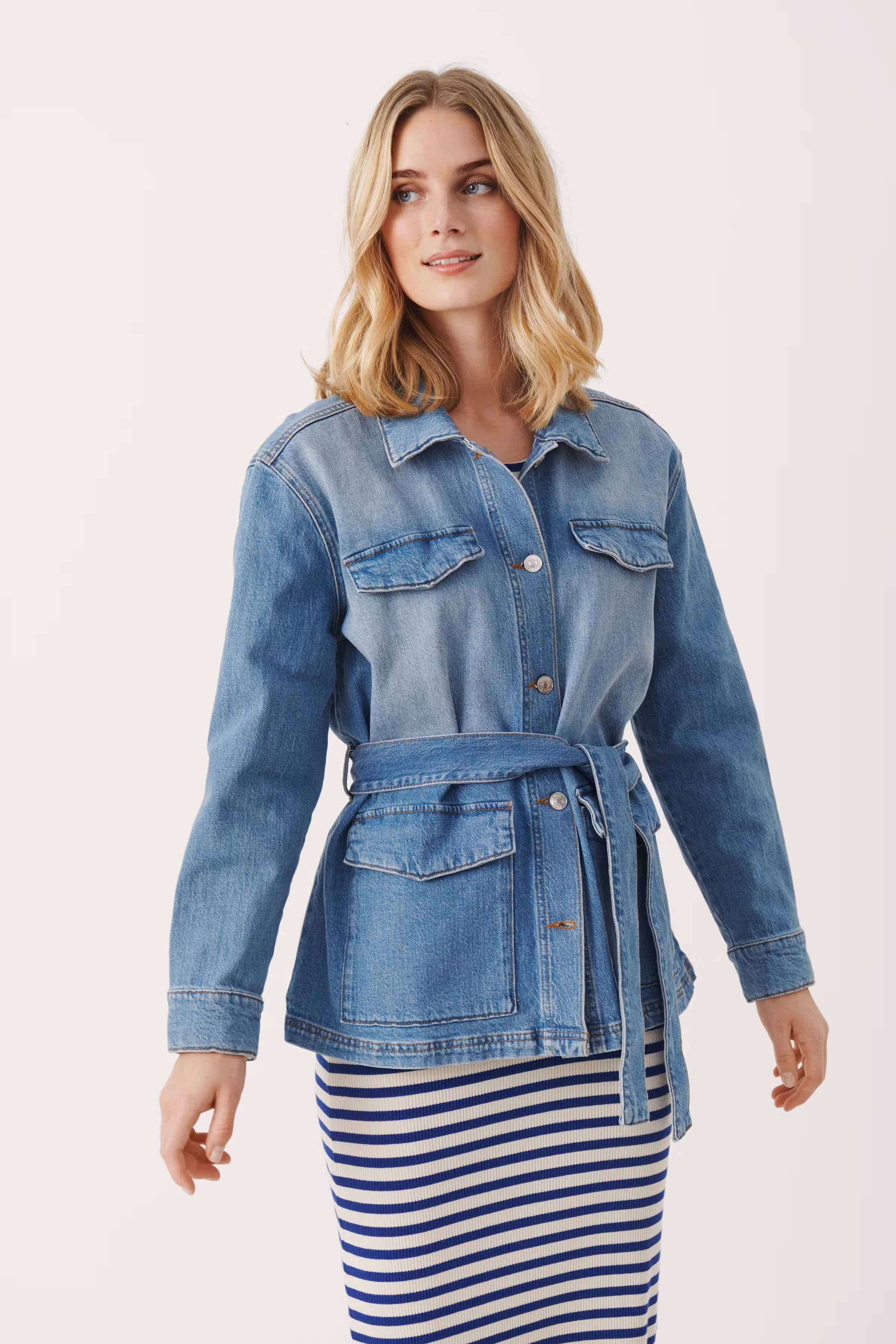 SannePW Casual jakke LOOKBOOK FRONT 30307494-300146