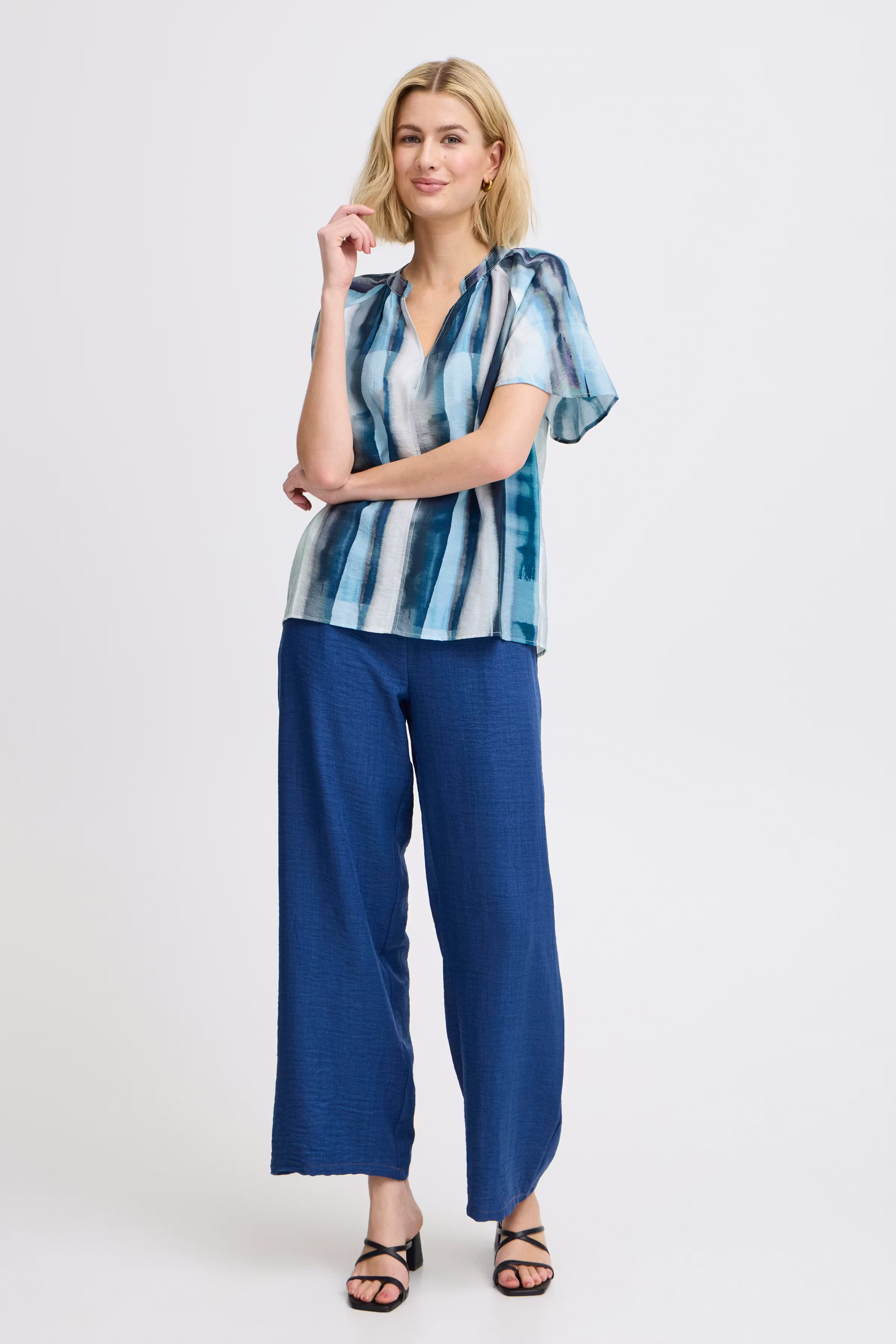 FRLINNY Blus LOOKBOOK FRONT 20614790-203142