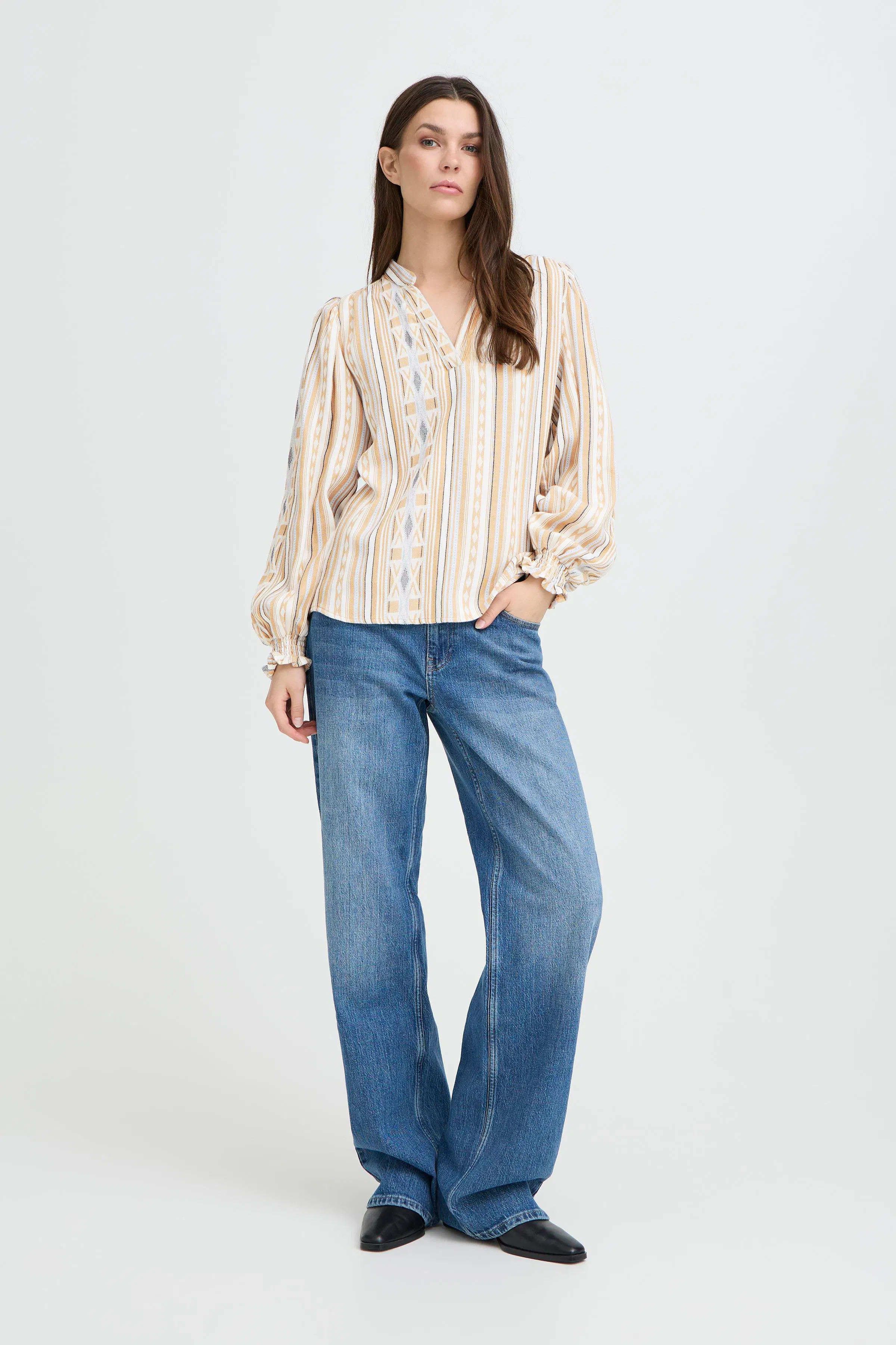 PZALEXIS Bluse LOOKBOOK FRONT 50210317-151114