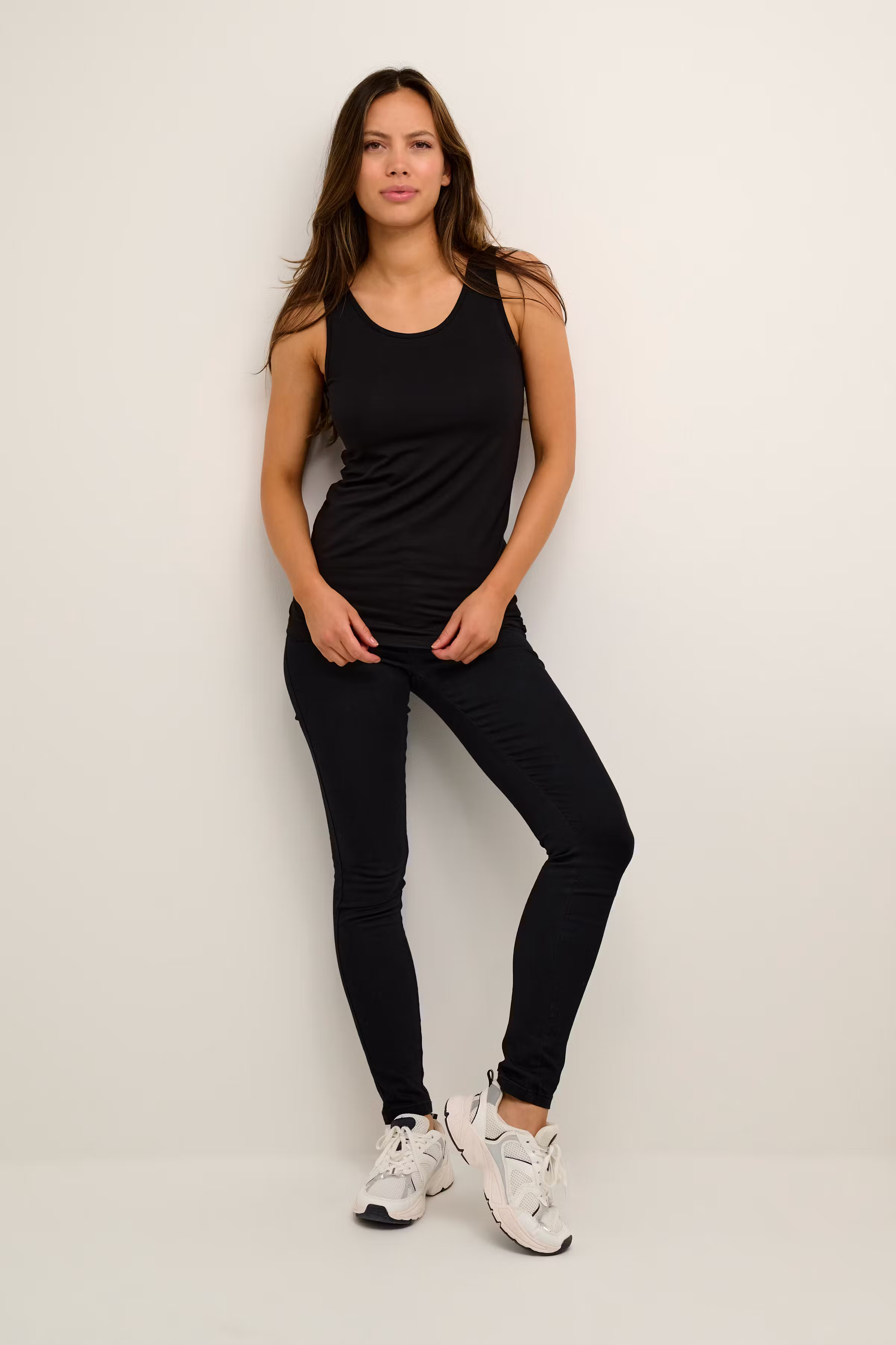 KAyoko Top LOOKBOOK FRONT 10552105-100121