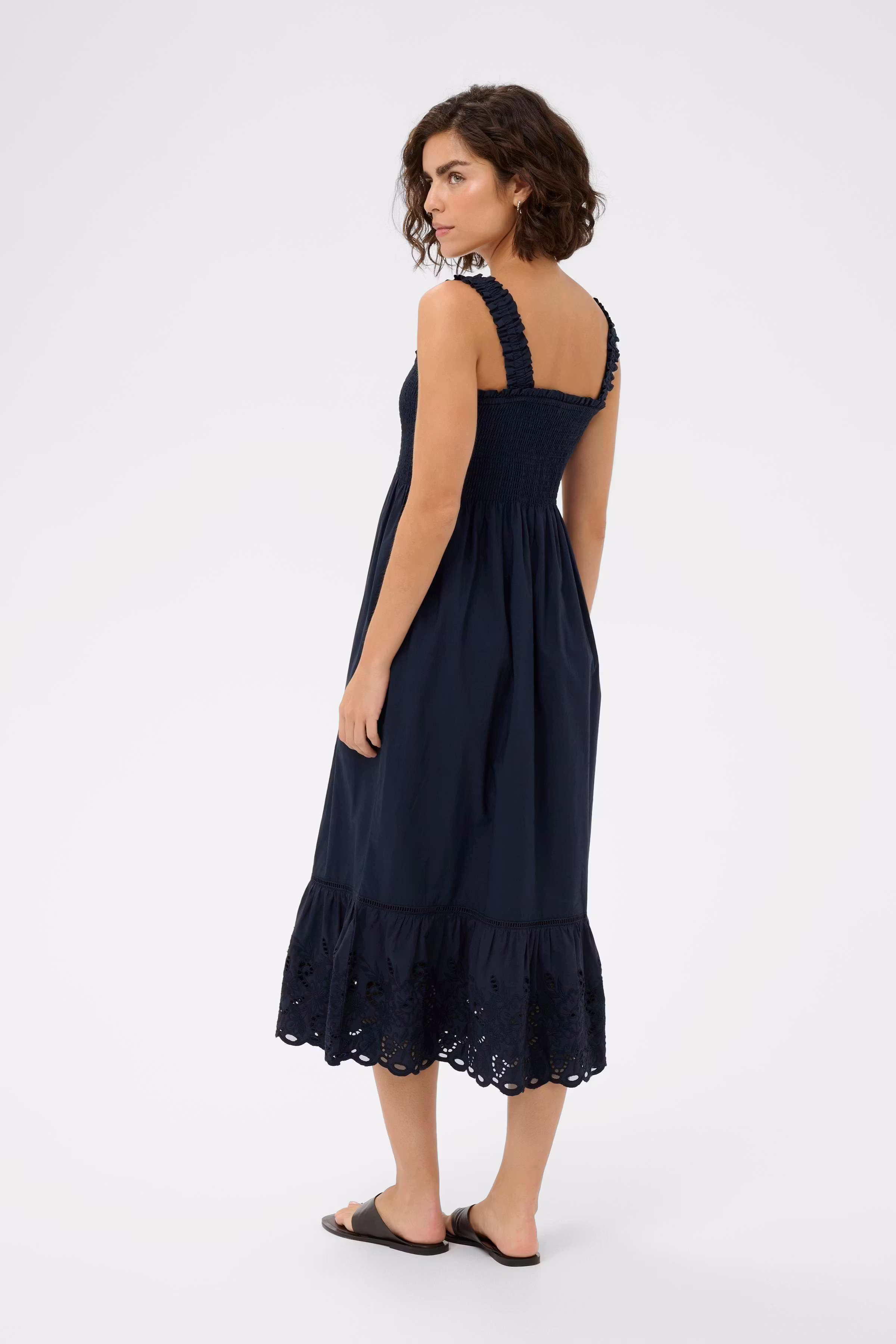 KAgertrud Kleid LOOKBOOK BACK 10511627-194020