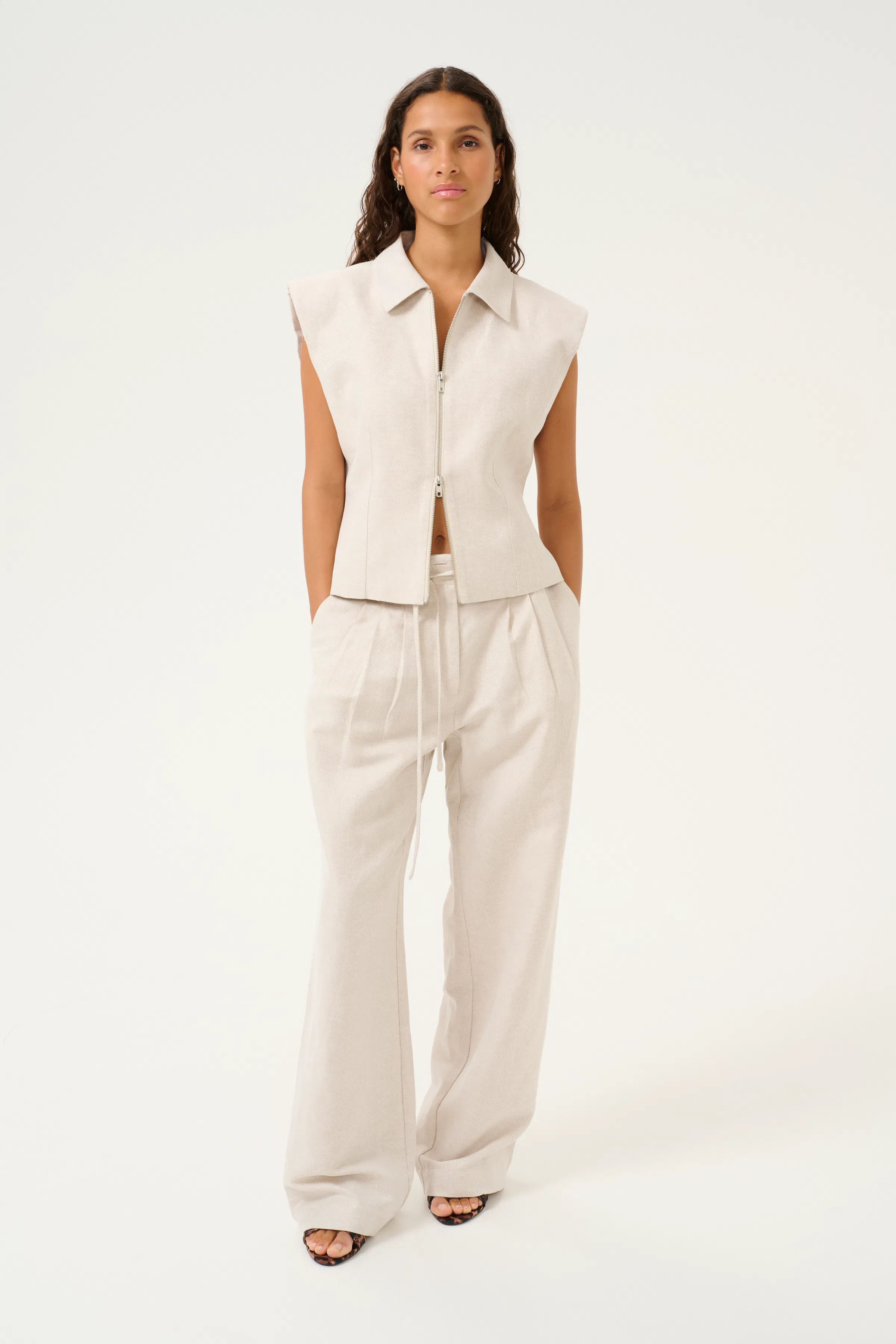 KBVia Top aus Leinenmischung LOOKBOOK FRONT 10105475-1613101