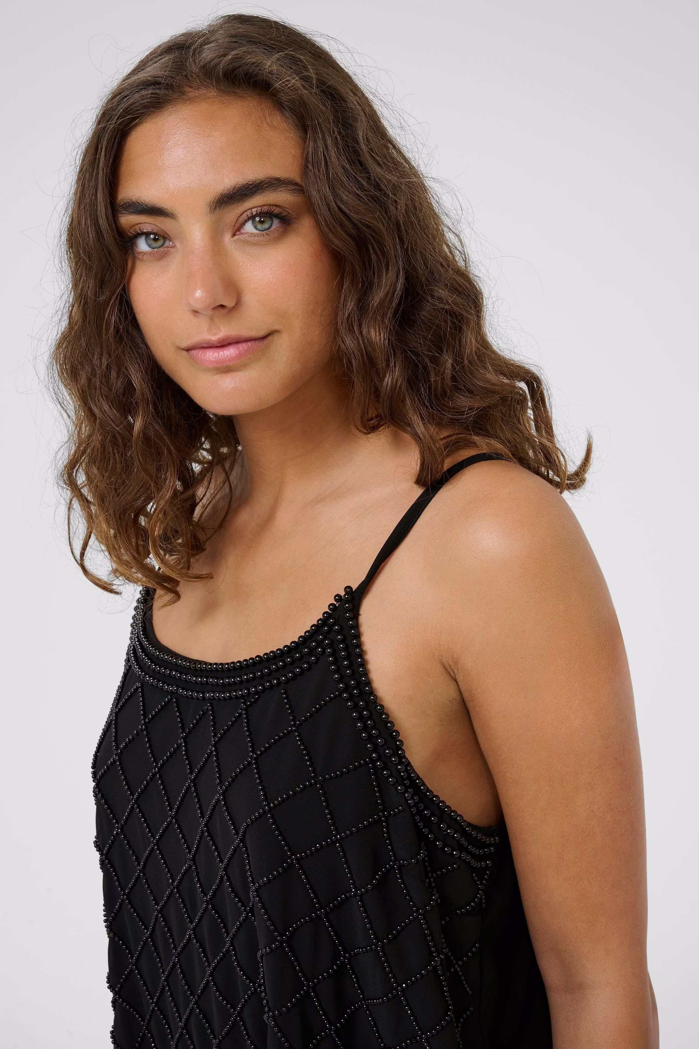 CUminta Topp med Pärlor LOOKBOOK DETAIL 50112620-500012