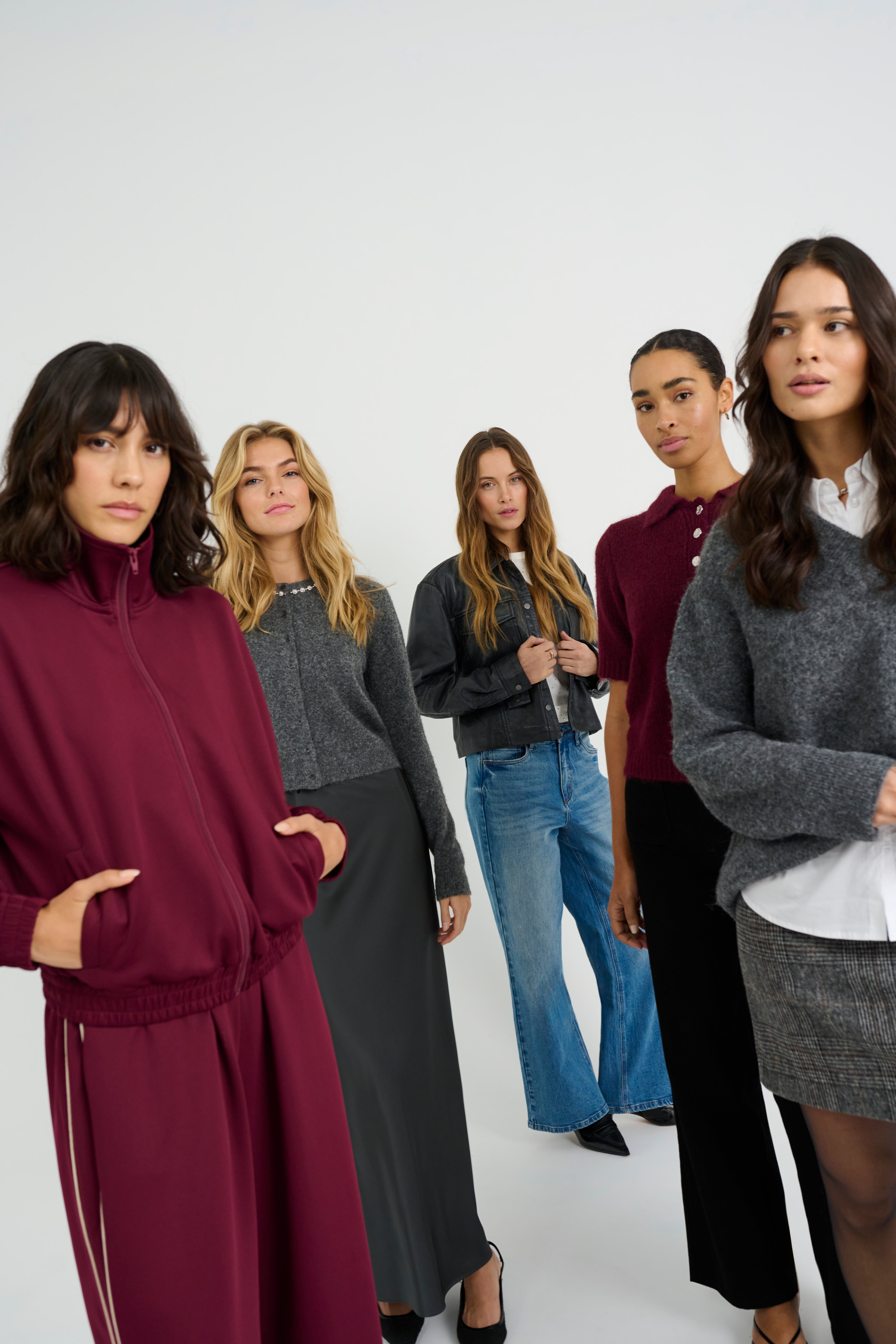 KAtrudy Pullover LOCATION NONE 10510635-100125