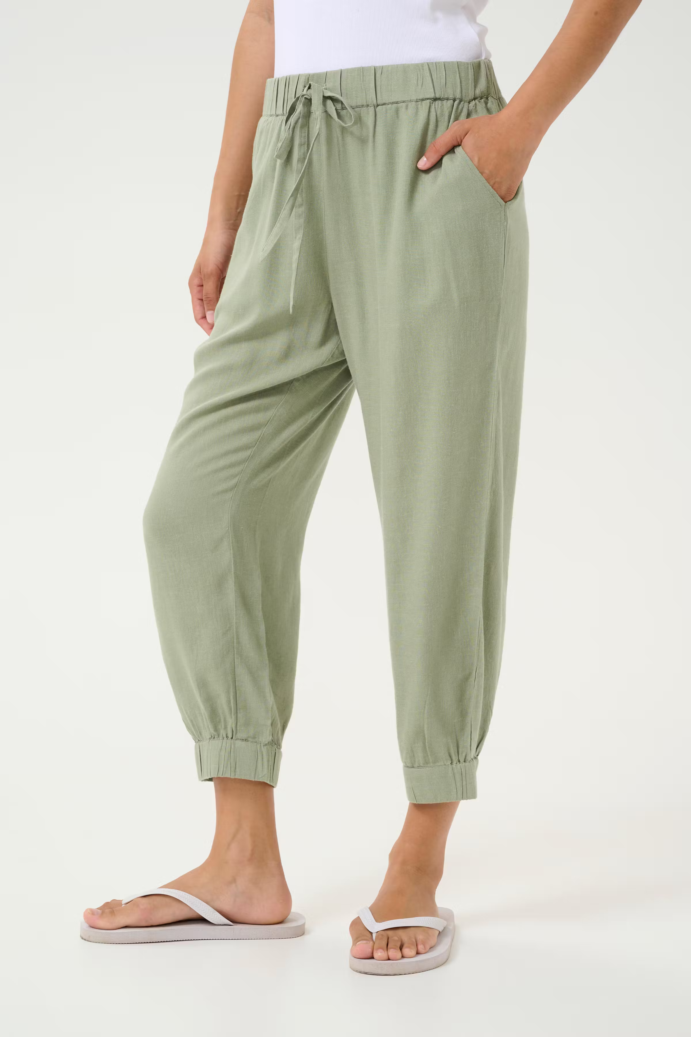 KAmilia Linen Pants LOOKBOOK FRONT 10509669-170115