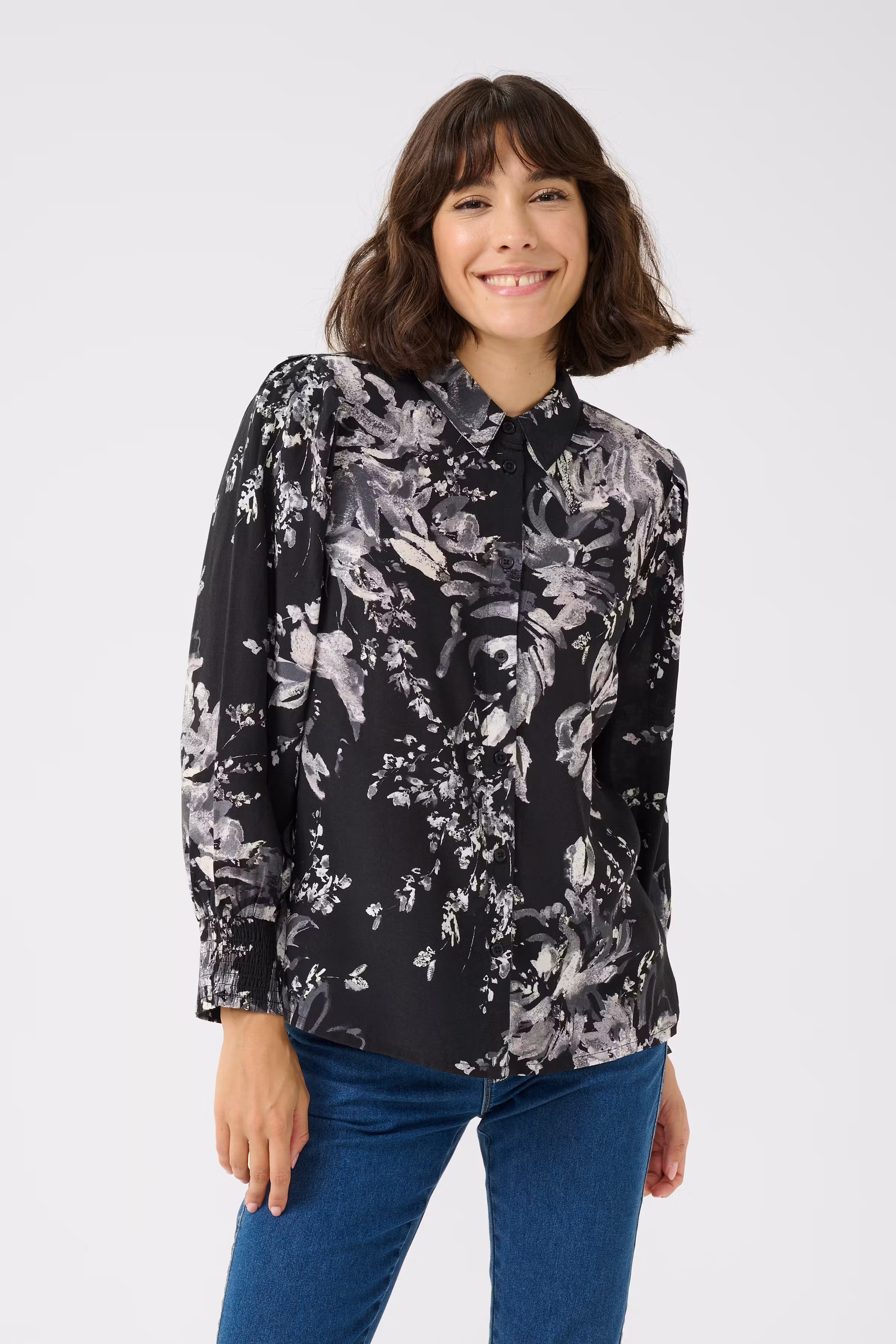 KAisa Hemd LOOKBOOK FRONT 10509793-107152