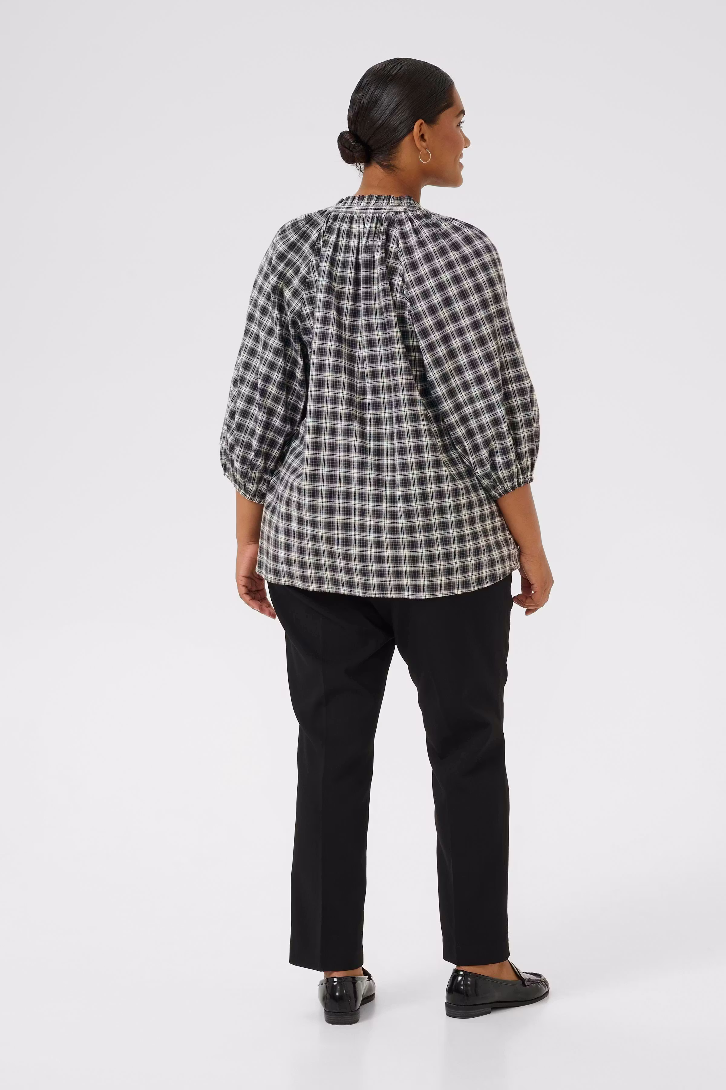 KCelina Bluse LOOKBOOK BACK 10583644-108369