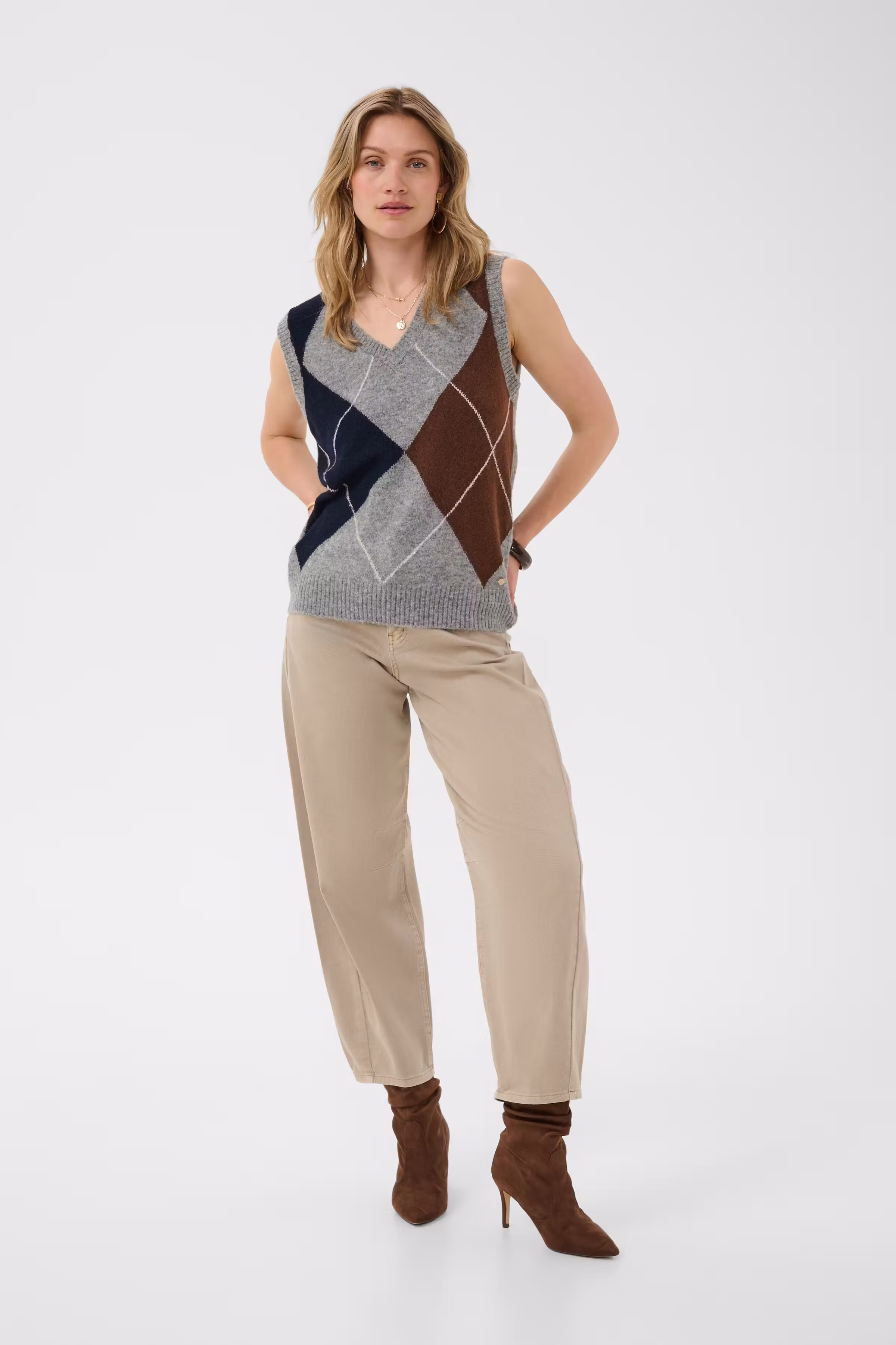 CRHope Pullunder LOOKBOOK FRONT 10615446-100391