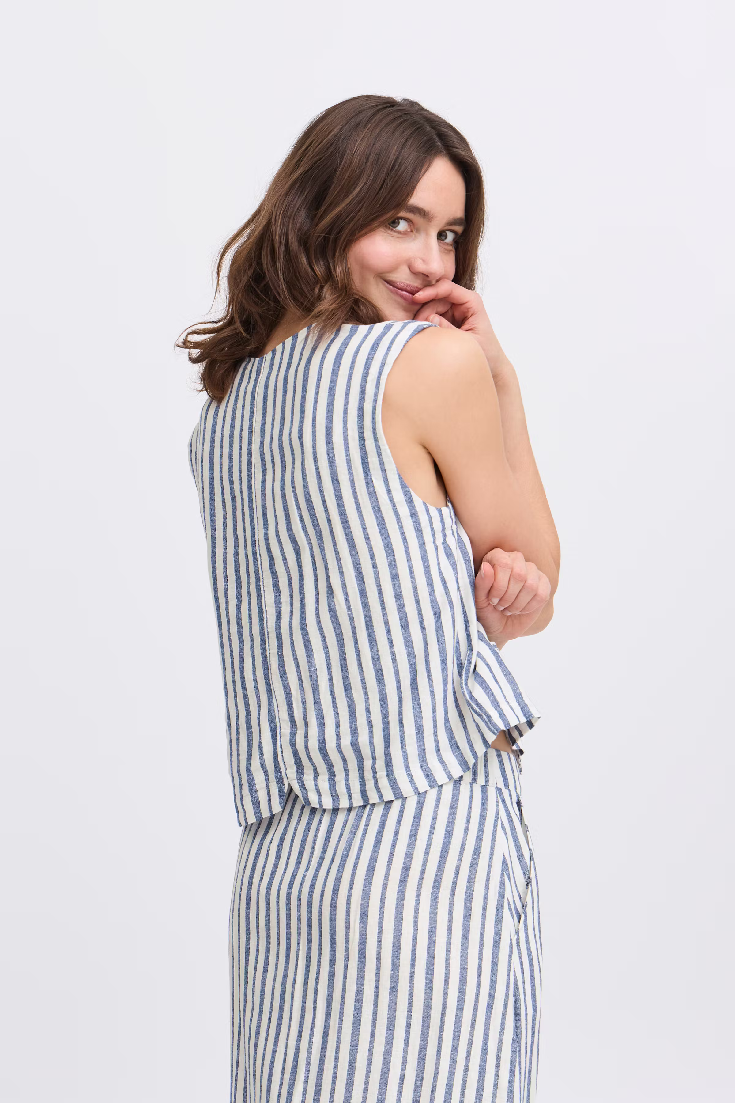 BYFALAKKA Weste LOOKBOOK BACK 20816601-204548