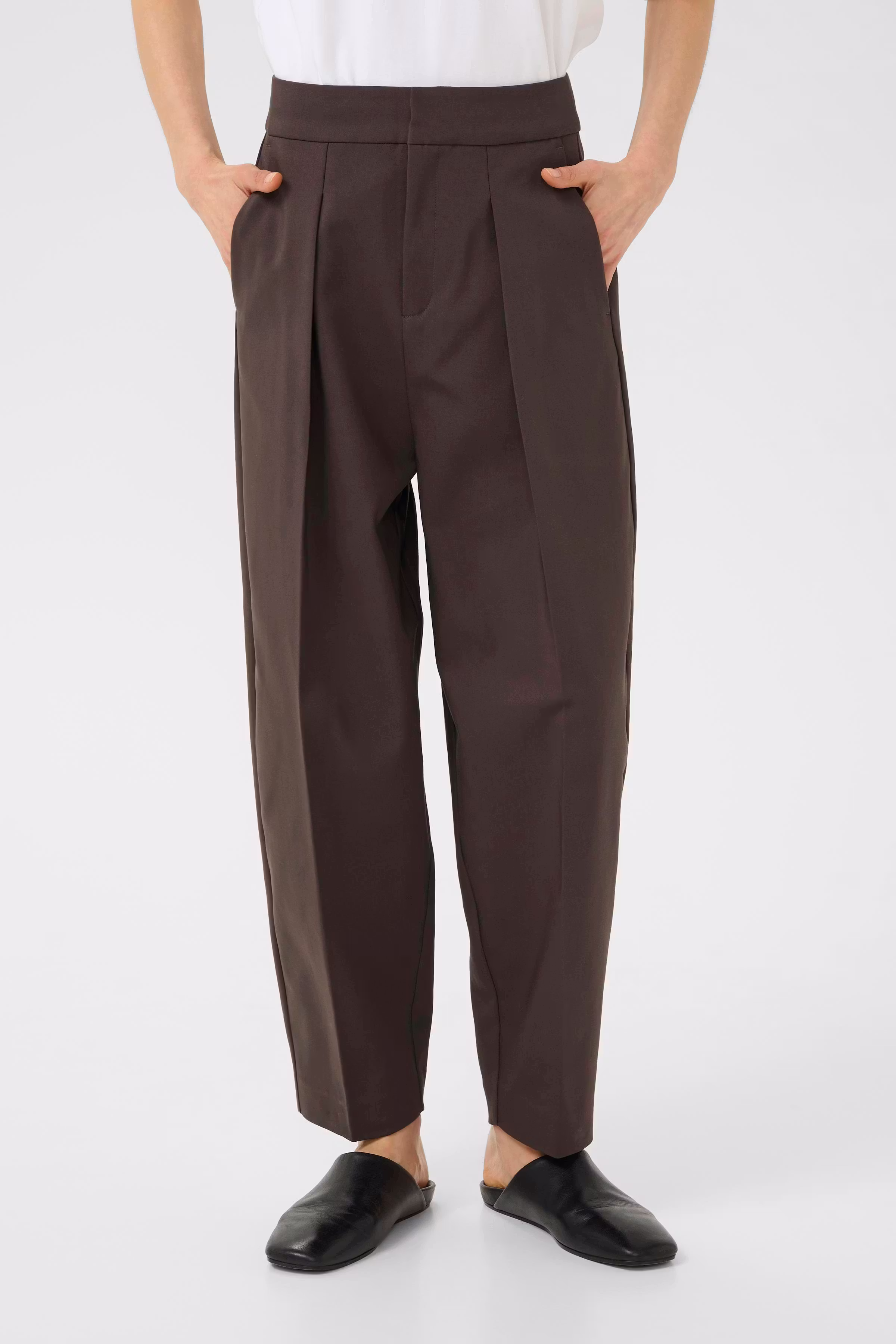 ZellaIW Barrel Trousers LOOKBOOK FRONT 30107207-190910