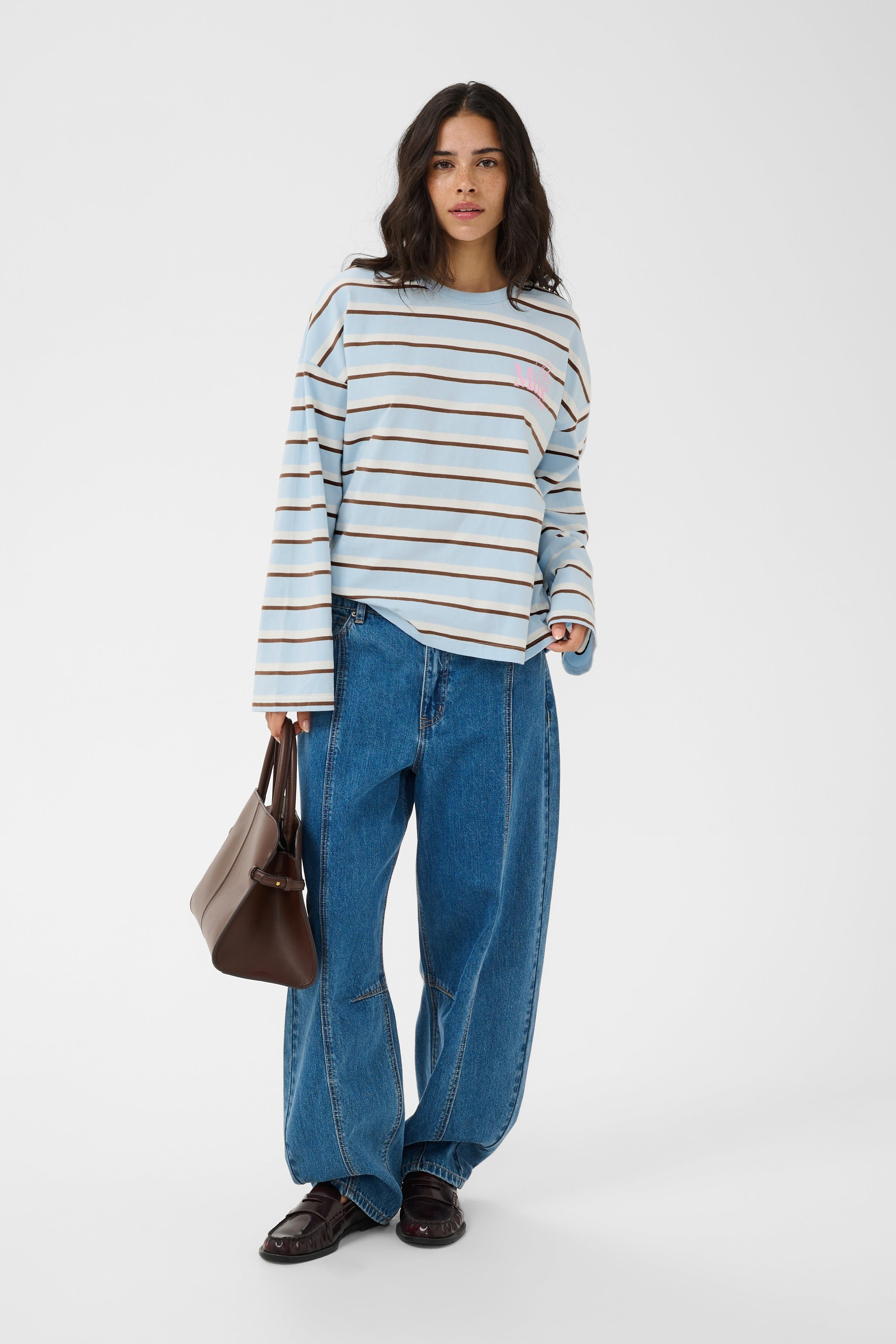 KAeloise T-shirt LOOKBOOK FRONT 10513128-1000756