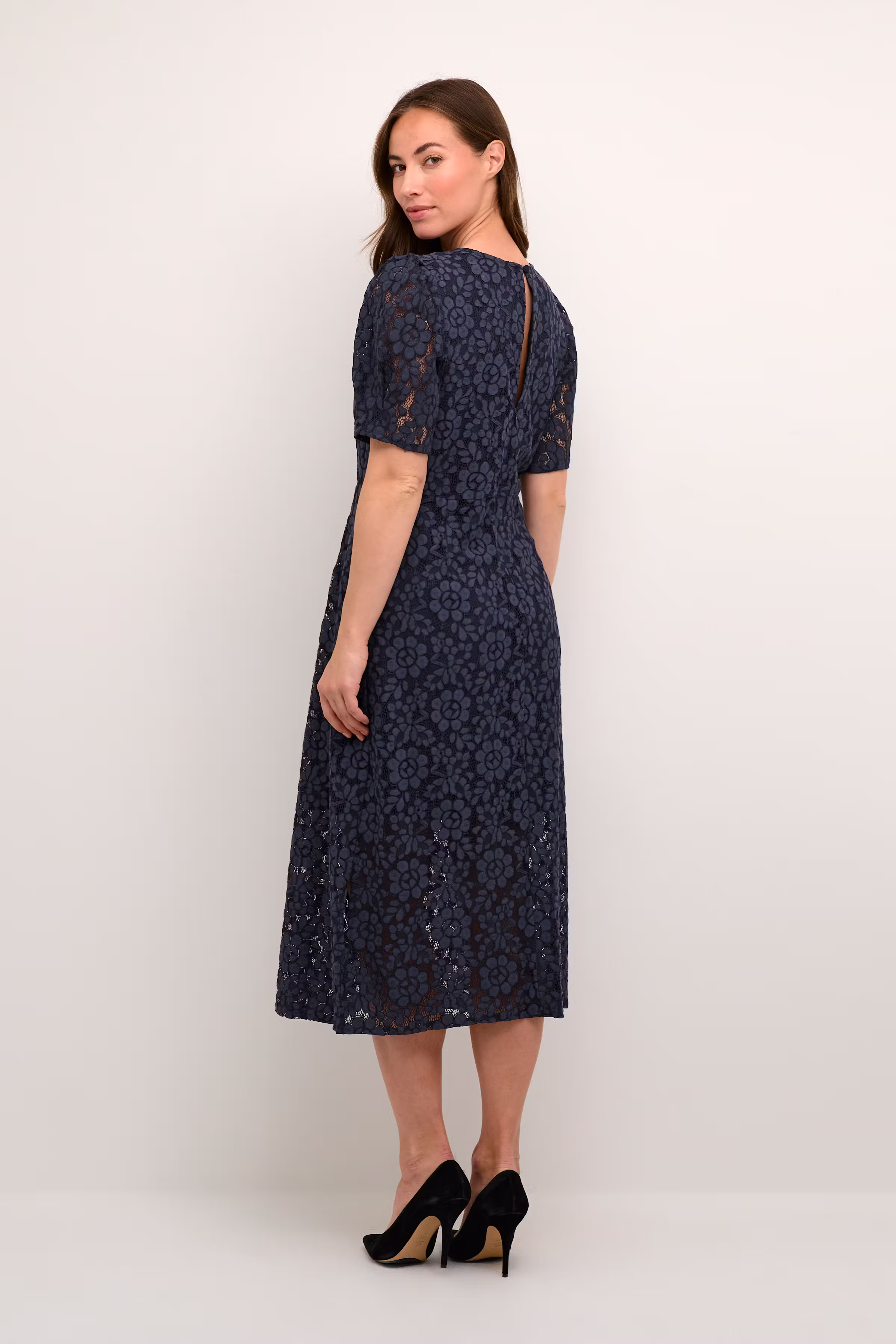 CREbana Kleid LOOKBOOK BACK 10612092-194010