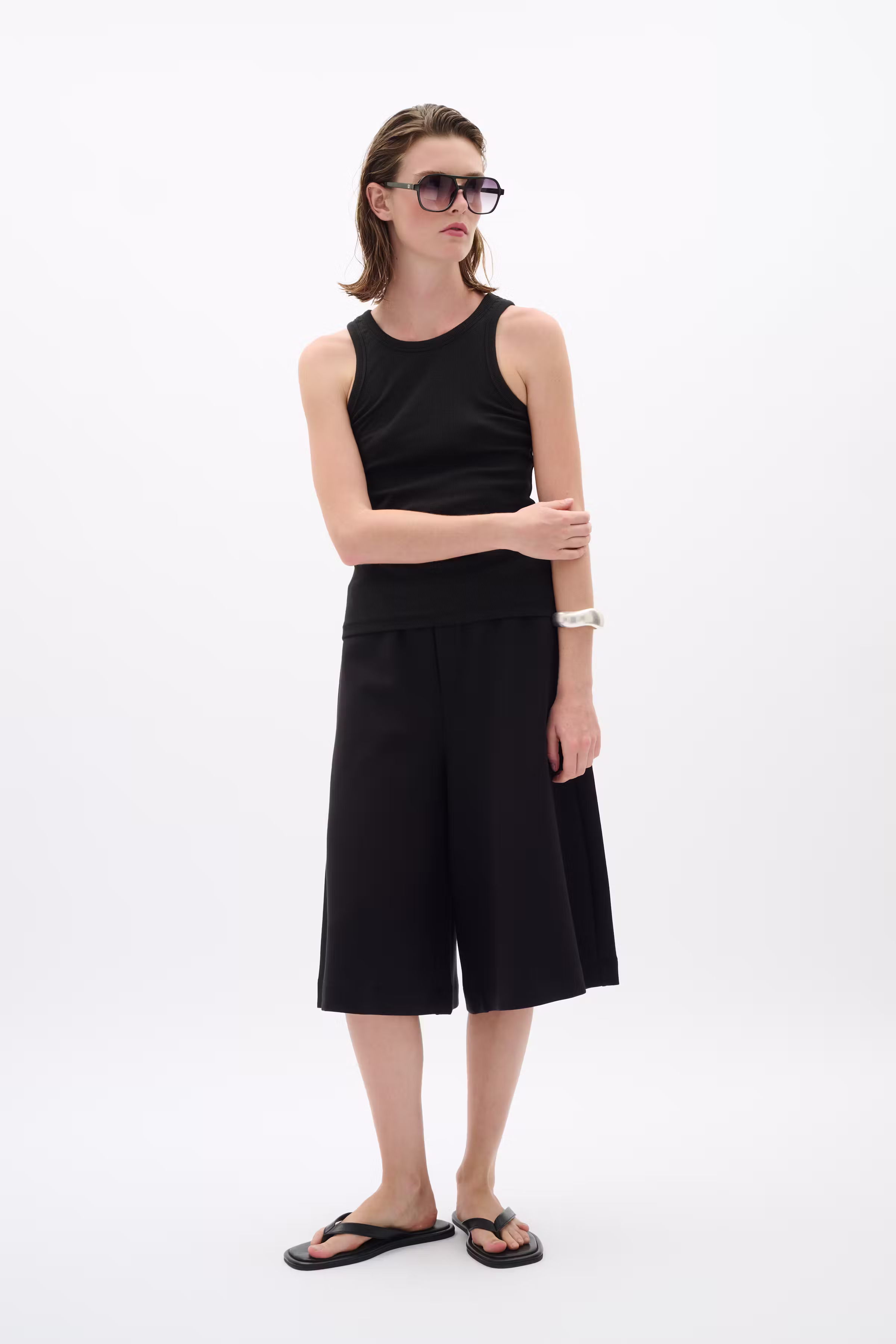 PICUEIW Bermuda shorts LOCATION NONE 30112560-194008