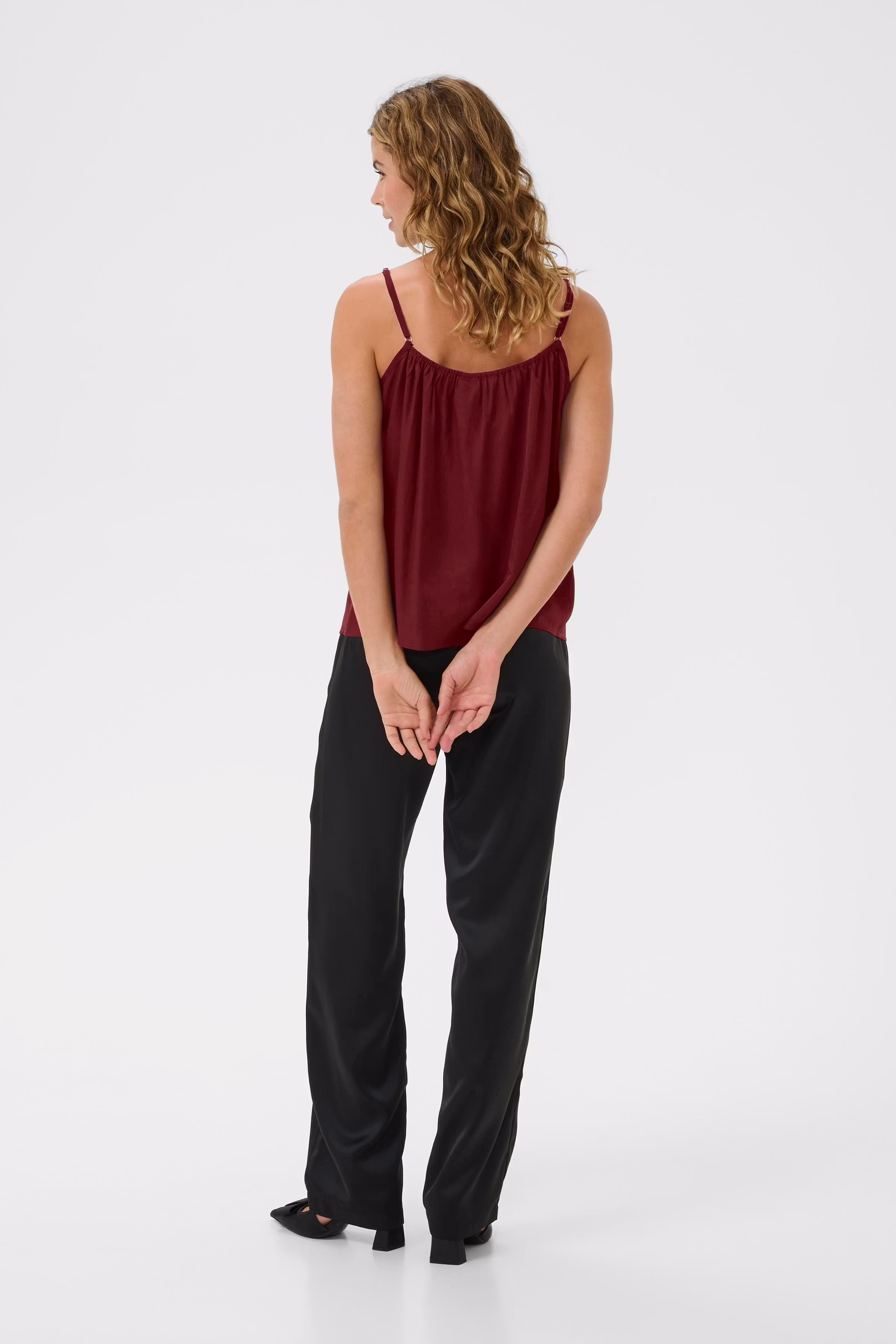 CRAnna Top LOOKBOOK BACK 10611224-191522