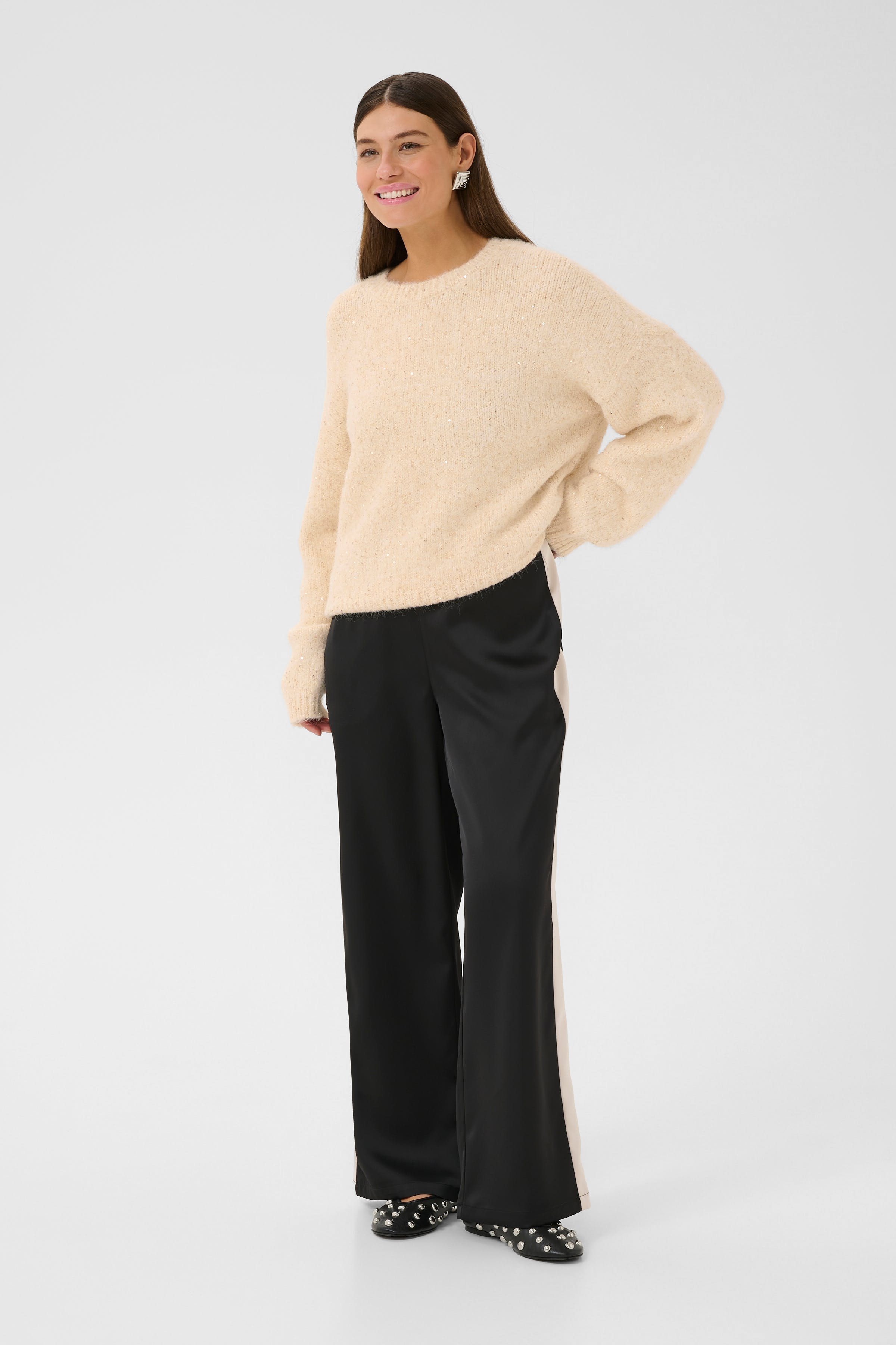 CUpriscilla Pullover LOOKBOOK FRONT 50112477-120304