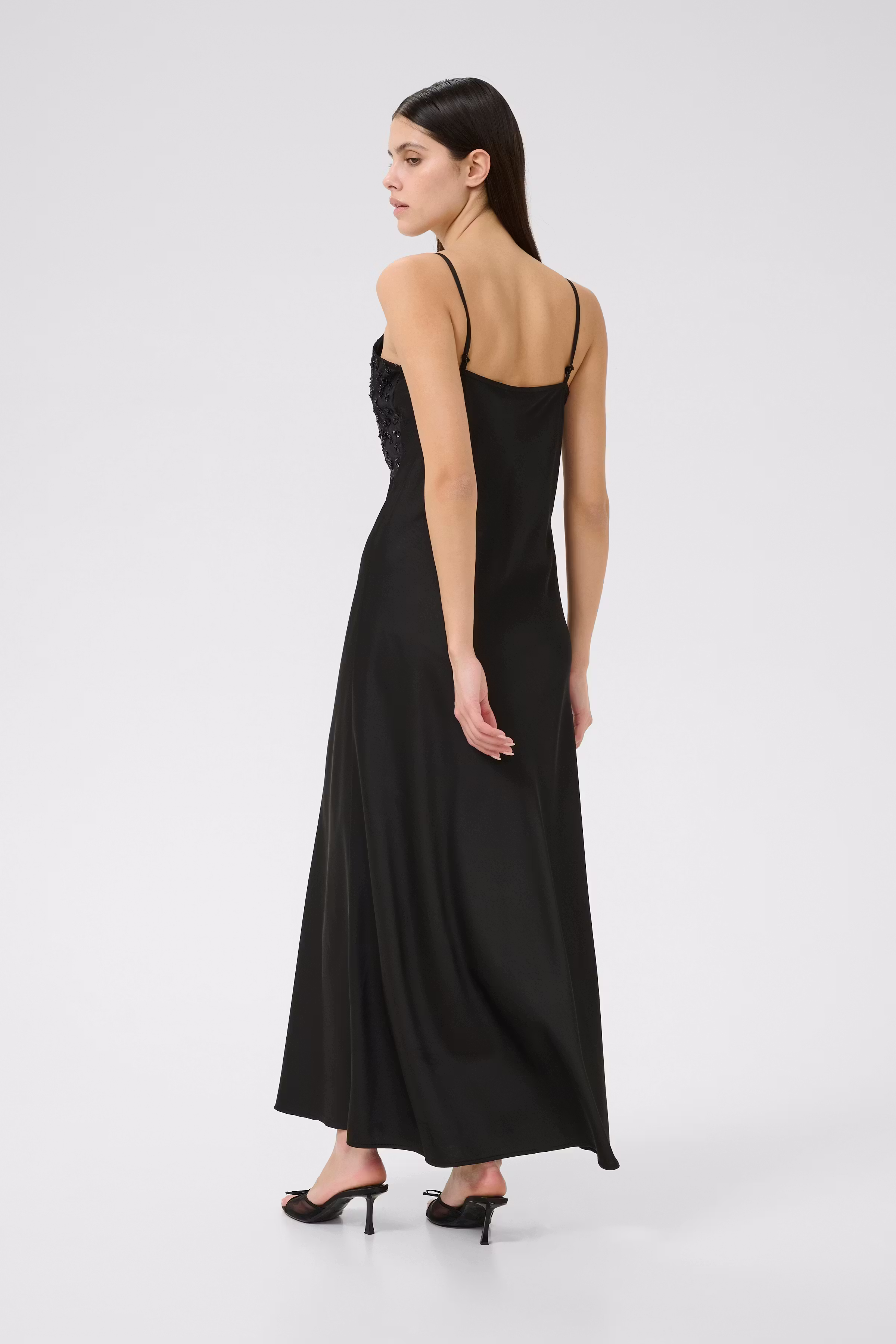 KBCarmen Kjole LOOKBOOK BACK 10105703-194008