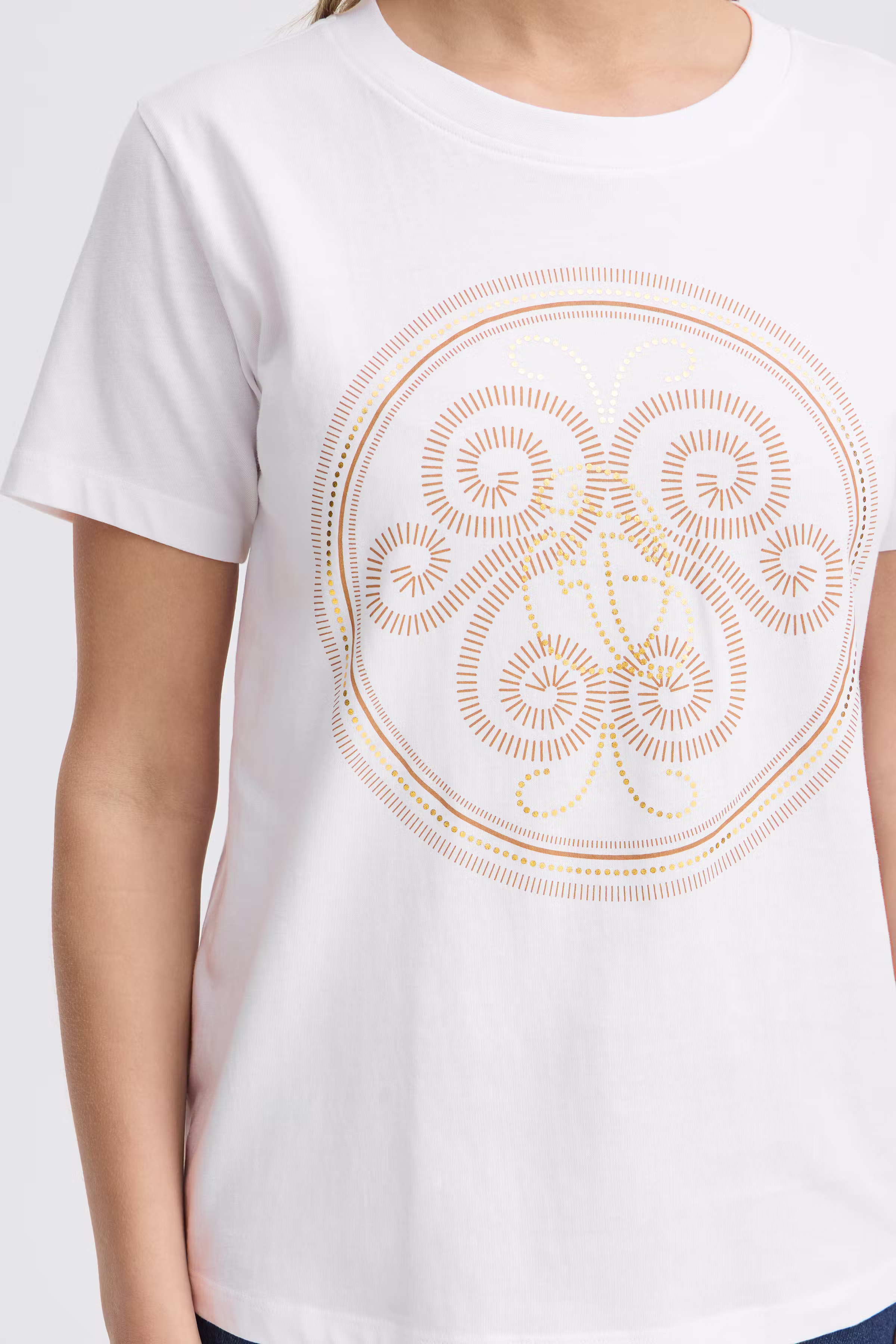 FRZARY T-shirt LOOKBOOK DETAIL 20618107-900010318