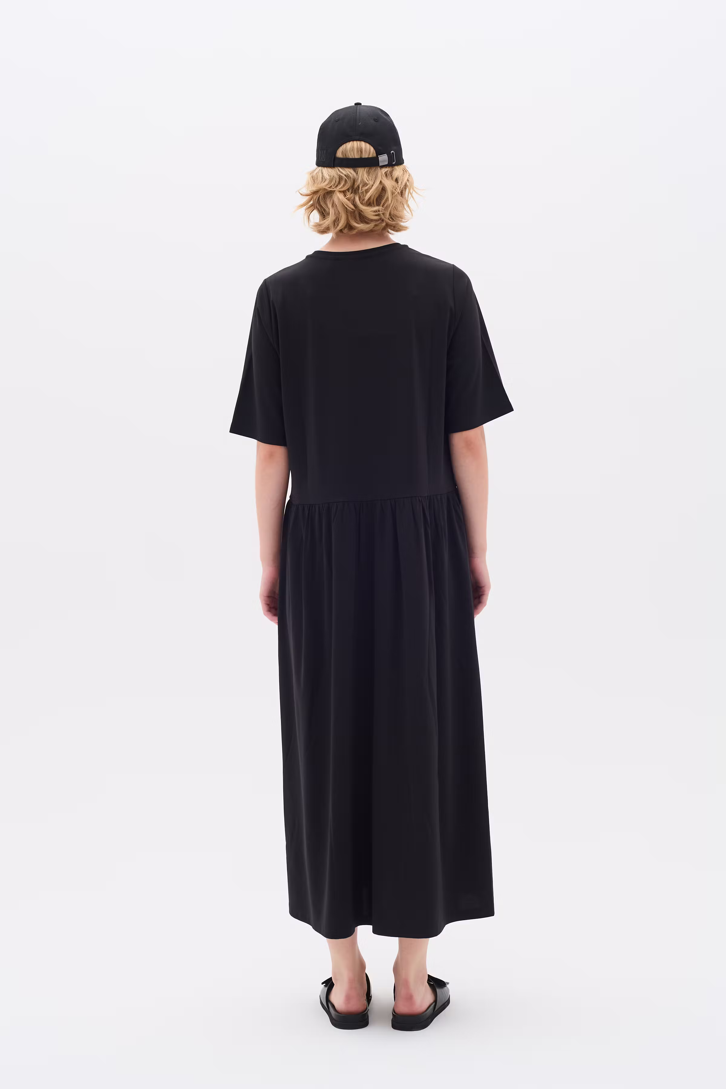 HivieraIW Kjole LOOKBOOK BACK 30110390-194008