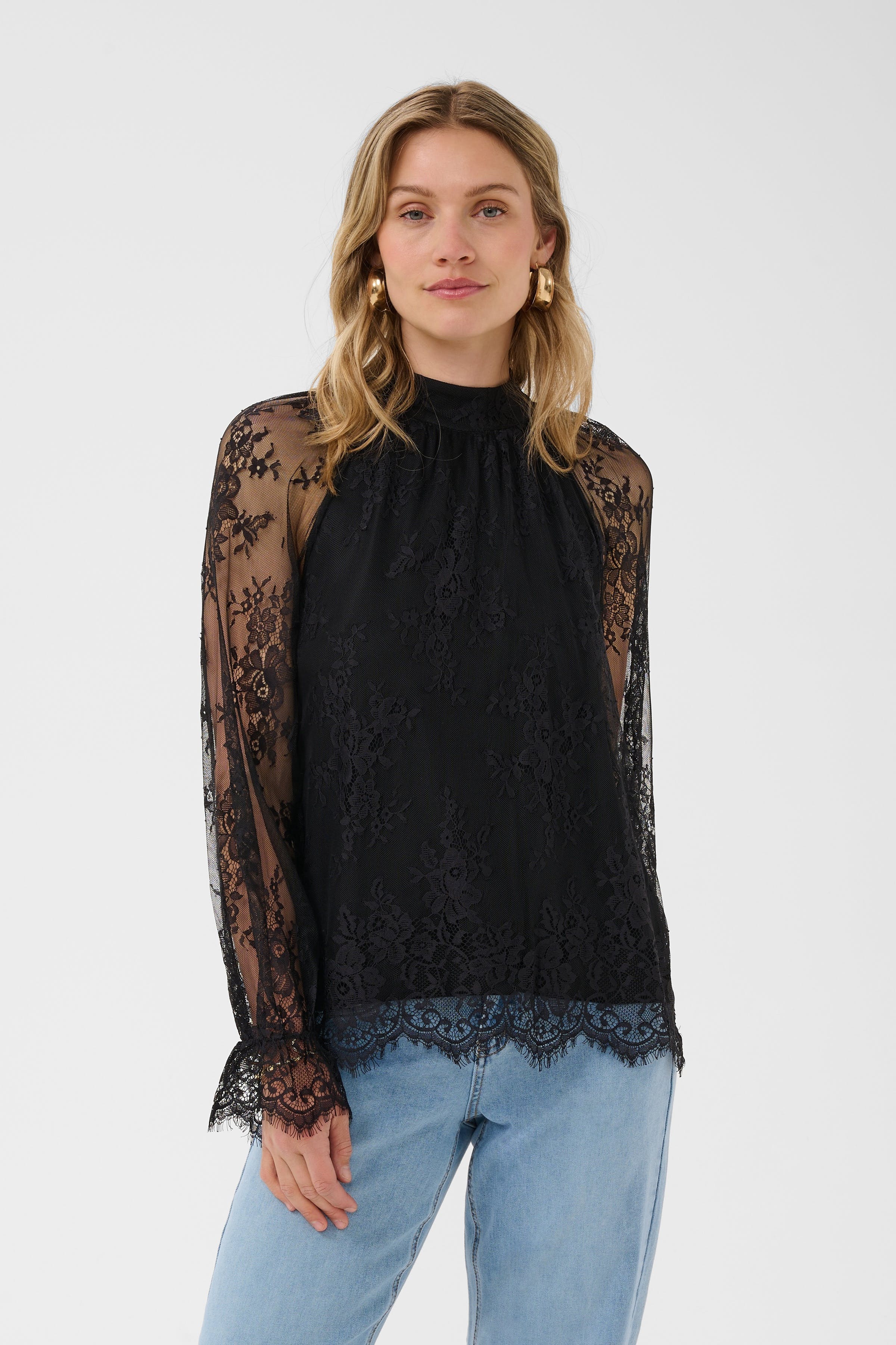 CRMira Blus LOOKBOOK FRONT 10615811-100120